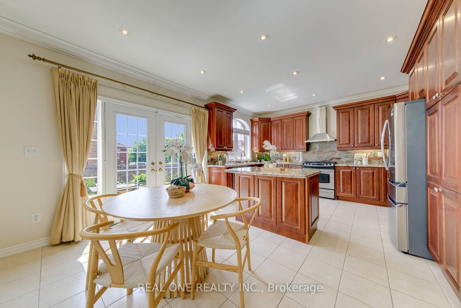 Photo 15 of 2298 Salcome Drive, Oakville, Joshua Creek — HOMEH