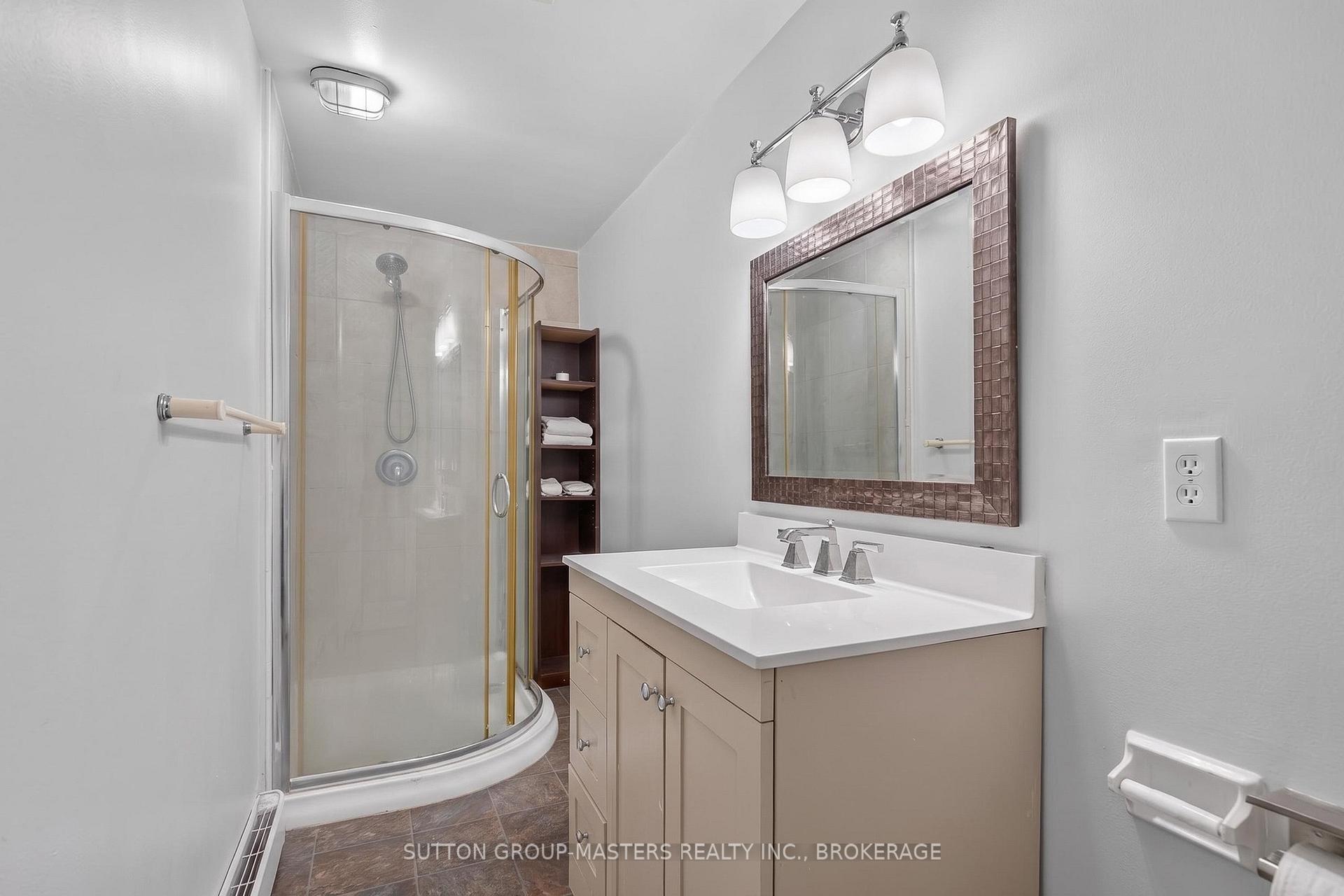 Photo 7 of 380 Barrie Street, Kingston, East of Sir John A. Blvd — HOMEH