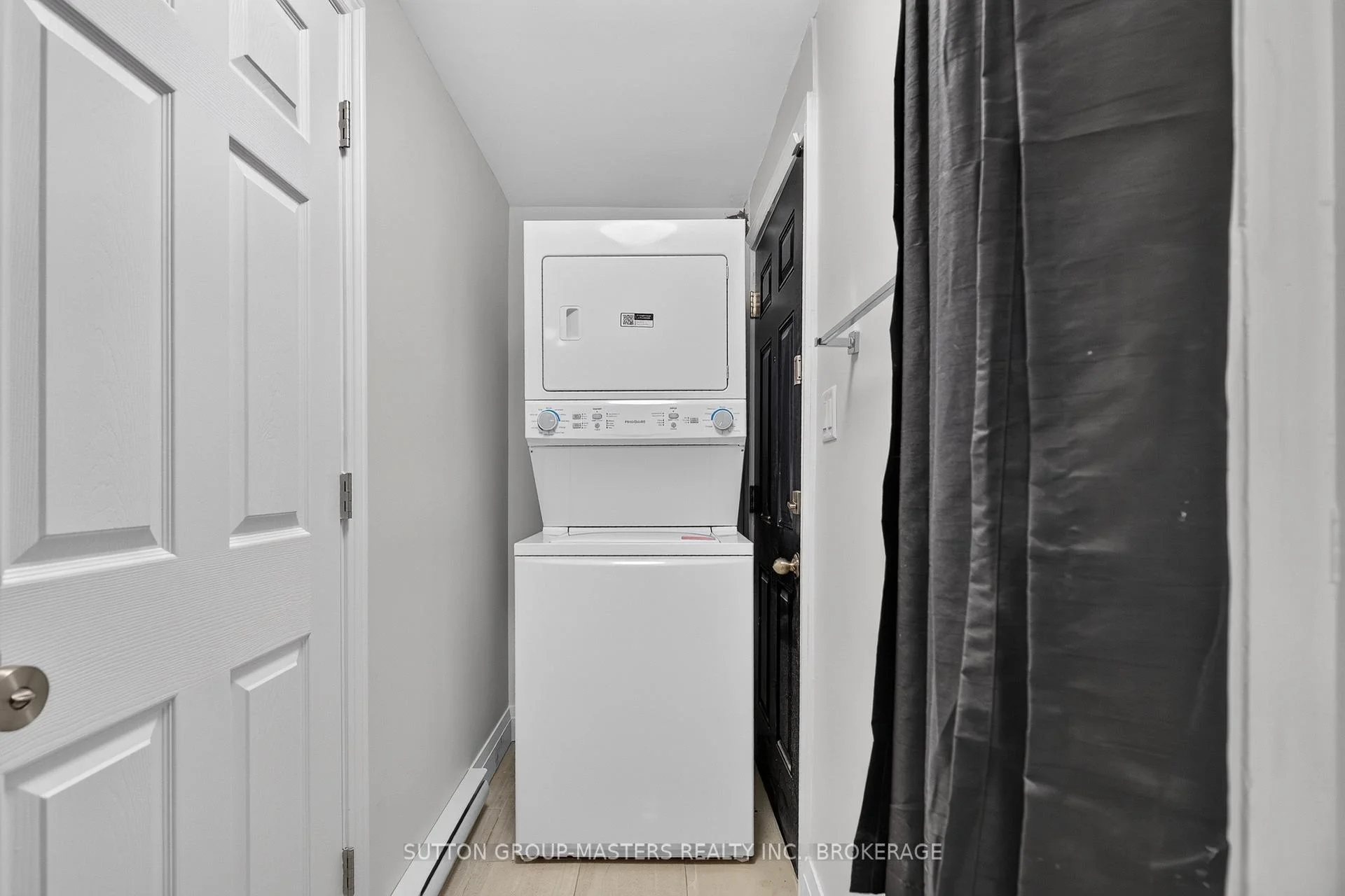 Photo 19 of 380 Barrie Street, Kingston, East of Sir John A. Blvd — HOMEH