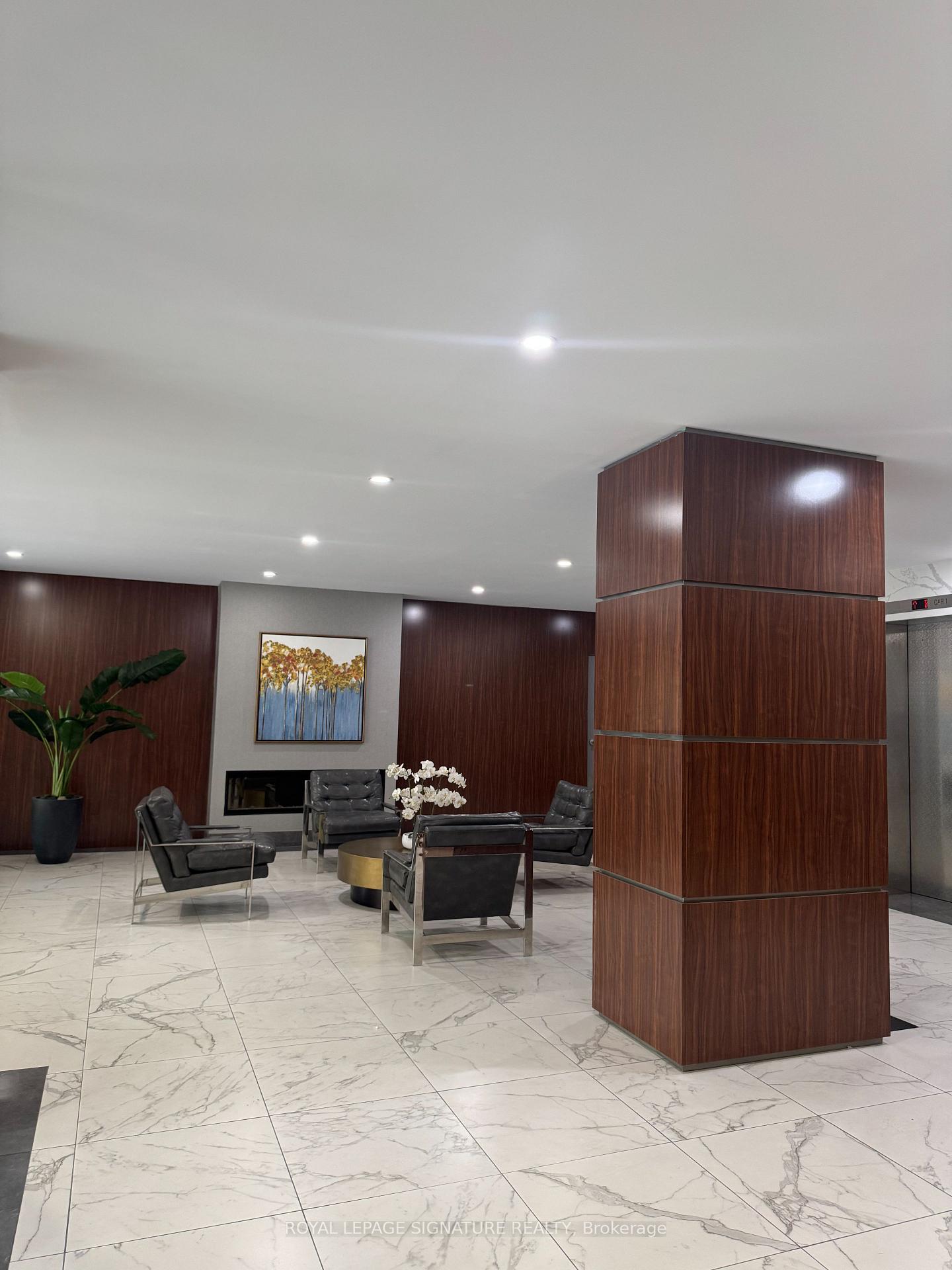 Photo 2 of Unit 1210, 60 Inverlochy Boulevard, Markham, Royal Orchard — HOMEH