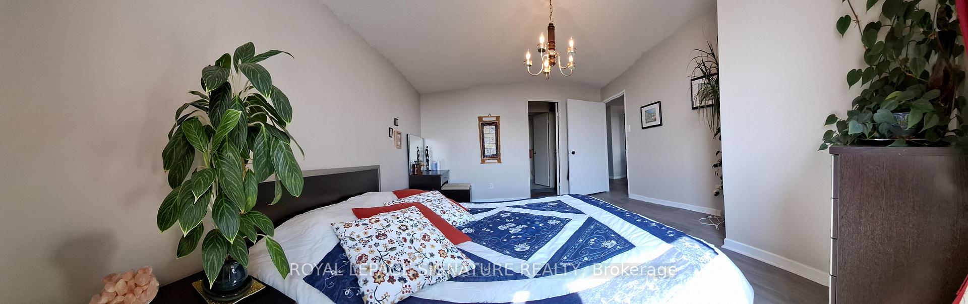 Photo 12 of Unit 1210, 60 Inverlochy Boulevard, Markham, Royal Orchard — HOMEH