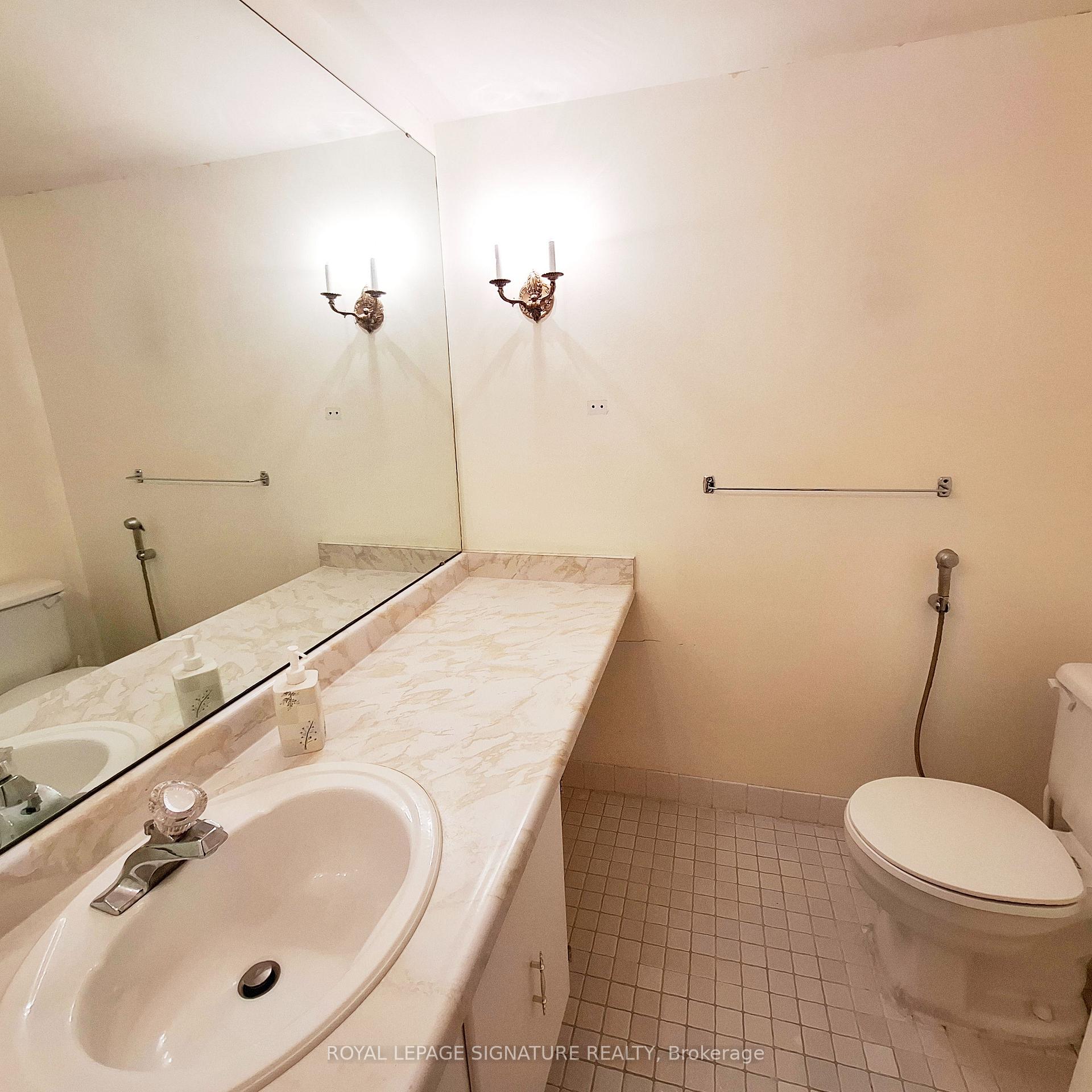 Photo 14 of Unit 1210, 60 Inverlochy Boulevard, Markham, Royal Orchard — HOMEH