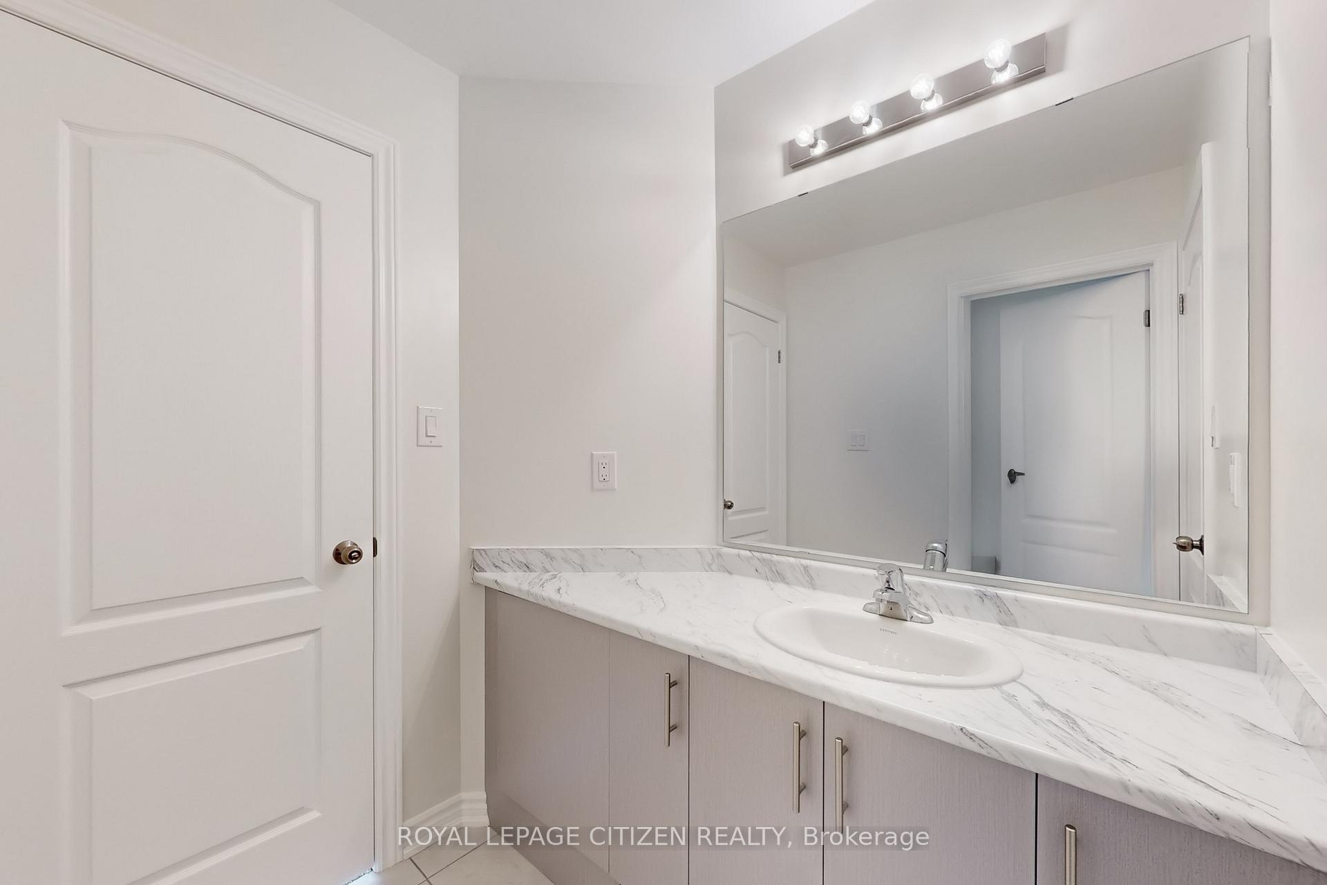 Photo 34 of 82 Lawrence D. Pridham Avenue, New Tecumseth, Alliston — HOMEH