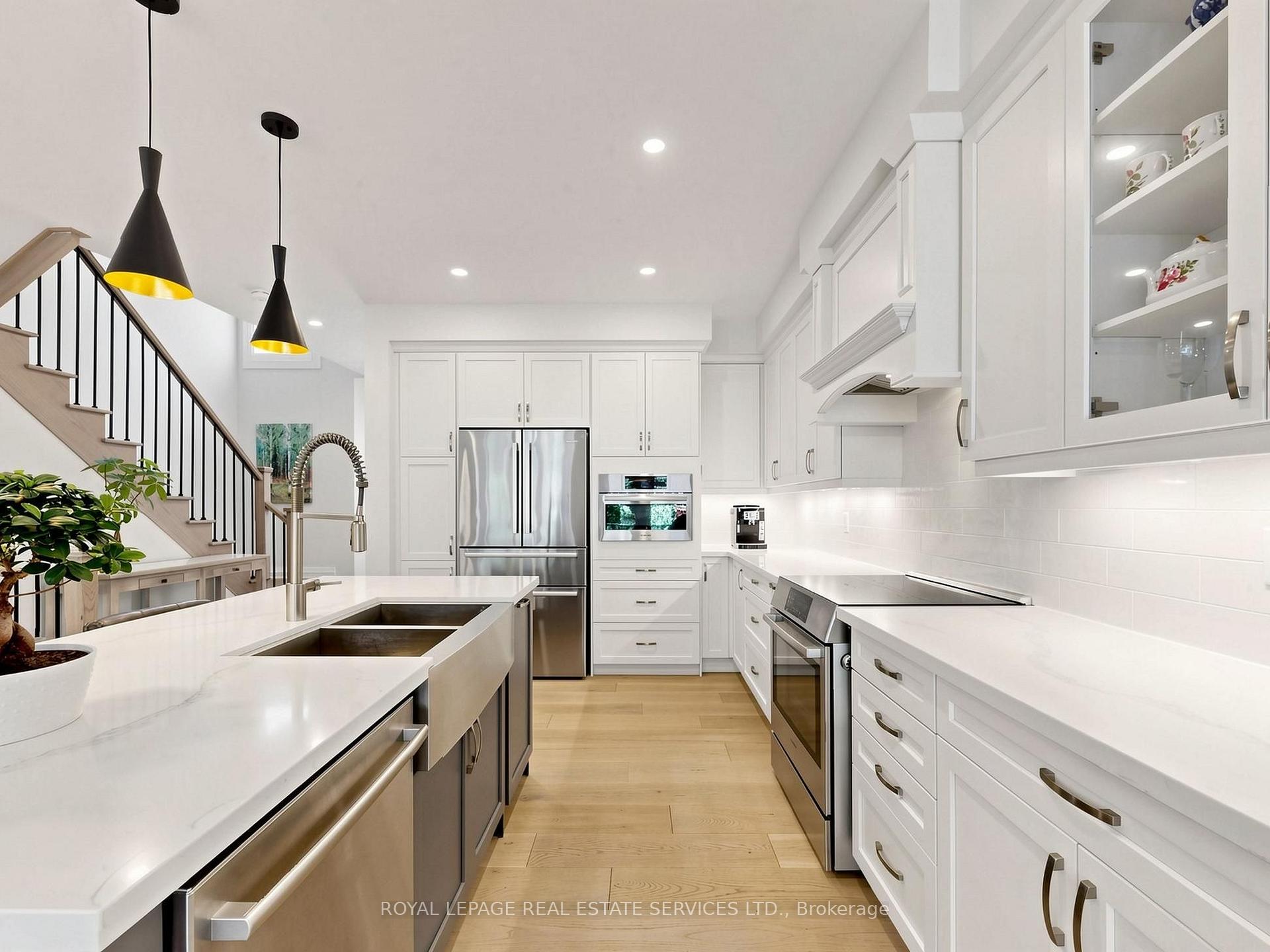 Photo 9 of 19 Summerbeam Way, Brampton, Bram West — HOMEH
