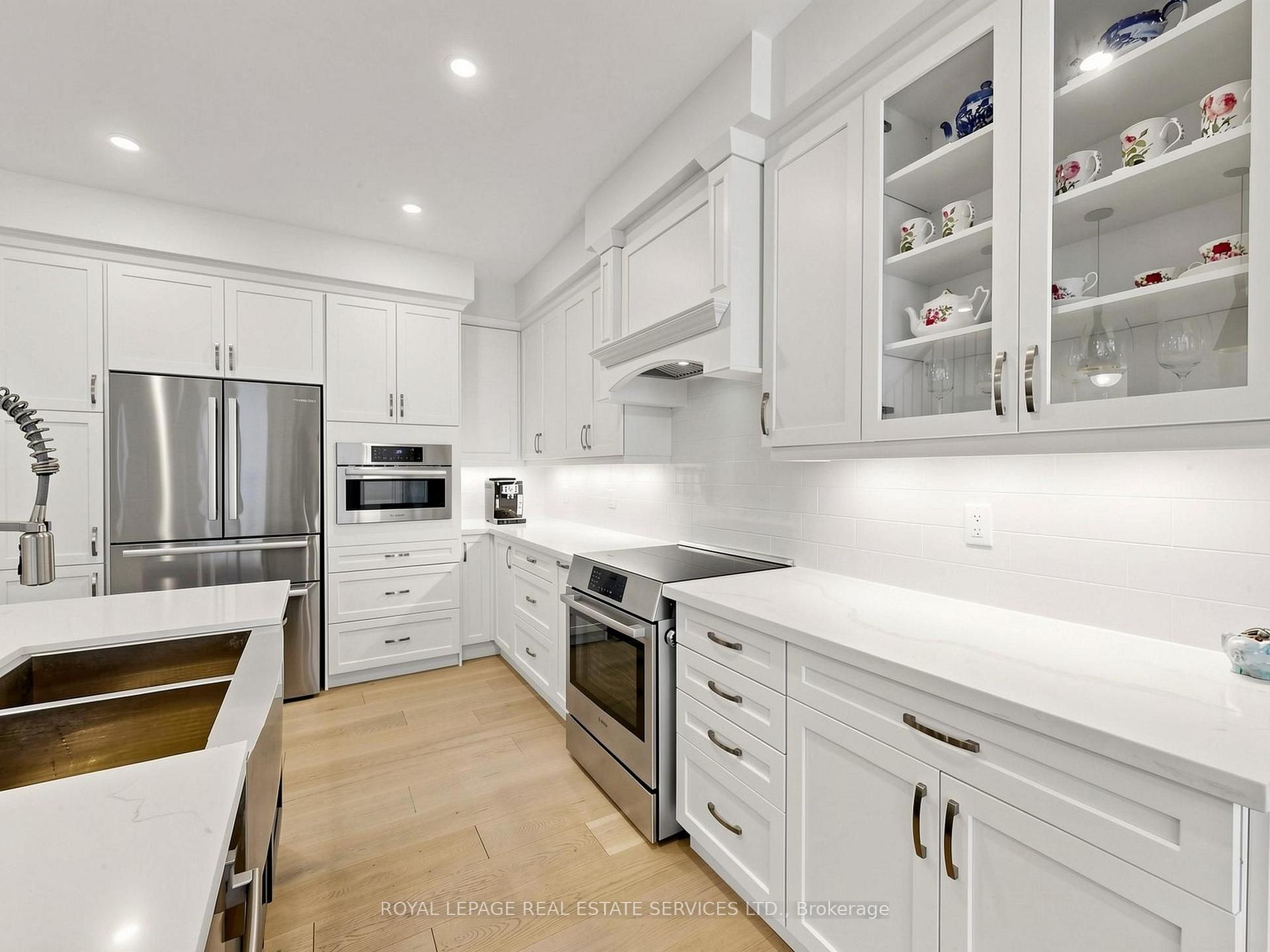 Photo 11 of 19 Summerbeam Way, Brampton, Bram West — HOMEH
