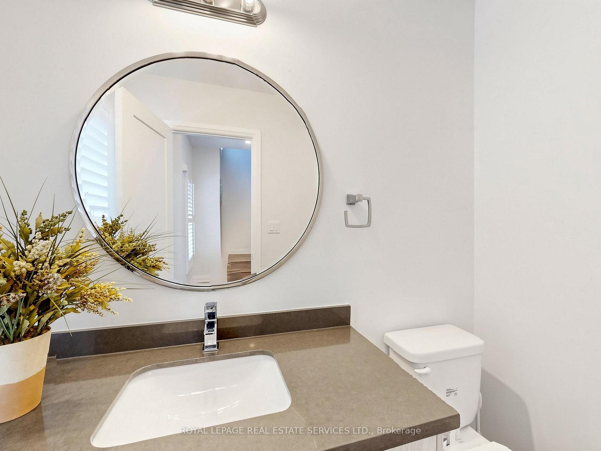 Photo 17 of 19 Summerbeam Way, Brampton, Bram West — HOMEH