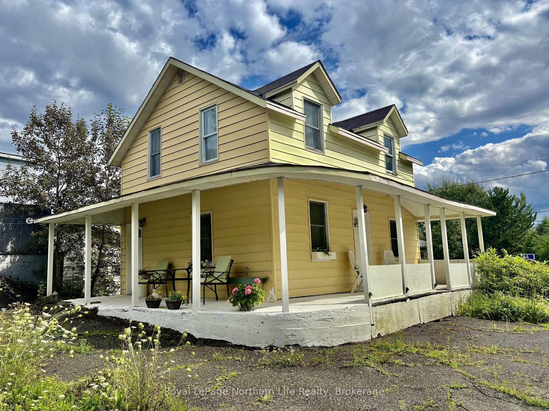 Photo 2 of 6A & 6B Mountainview Drive, Temagami — HOMEH