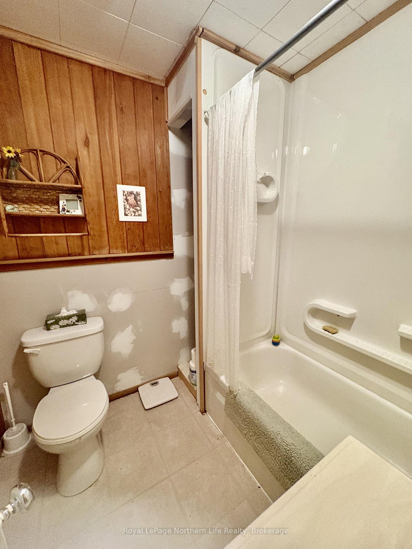 Photo 32 of 6A & 6B Mountainview Drive, Temagami — HOMEH
