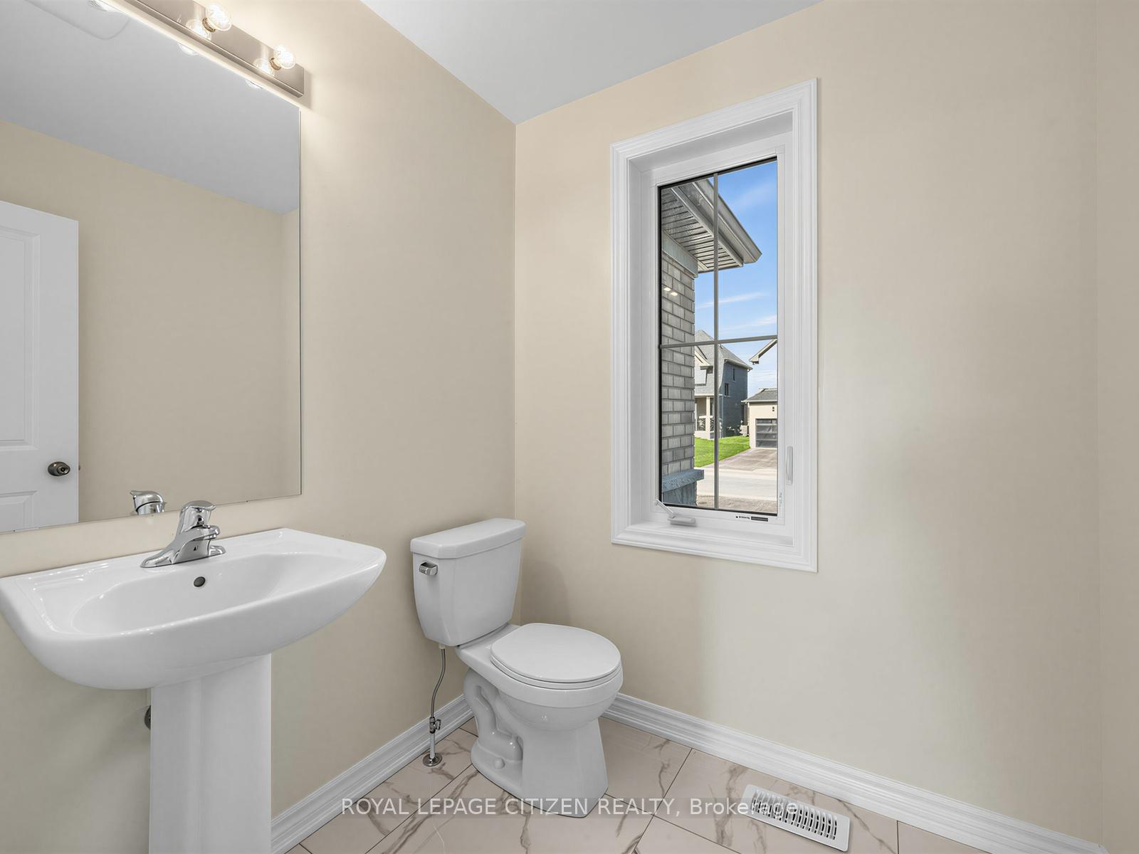 Photo 9 of 2 Lawrence D. Pridham Avenue, New Tecumseth, Alliston — HOMEH