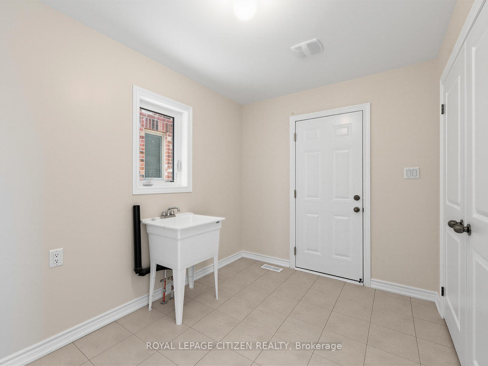 Photo 28 of 2 Lawrence D. Pridham Avenue, New Tecumseth, Alliston — HOMEH