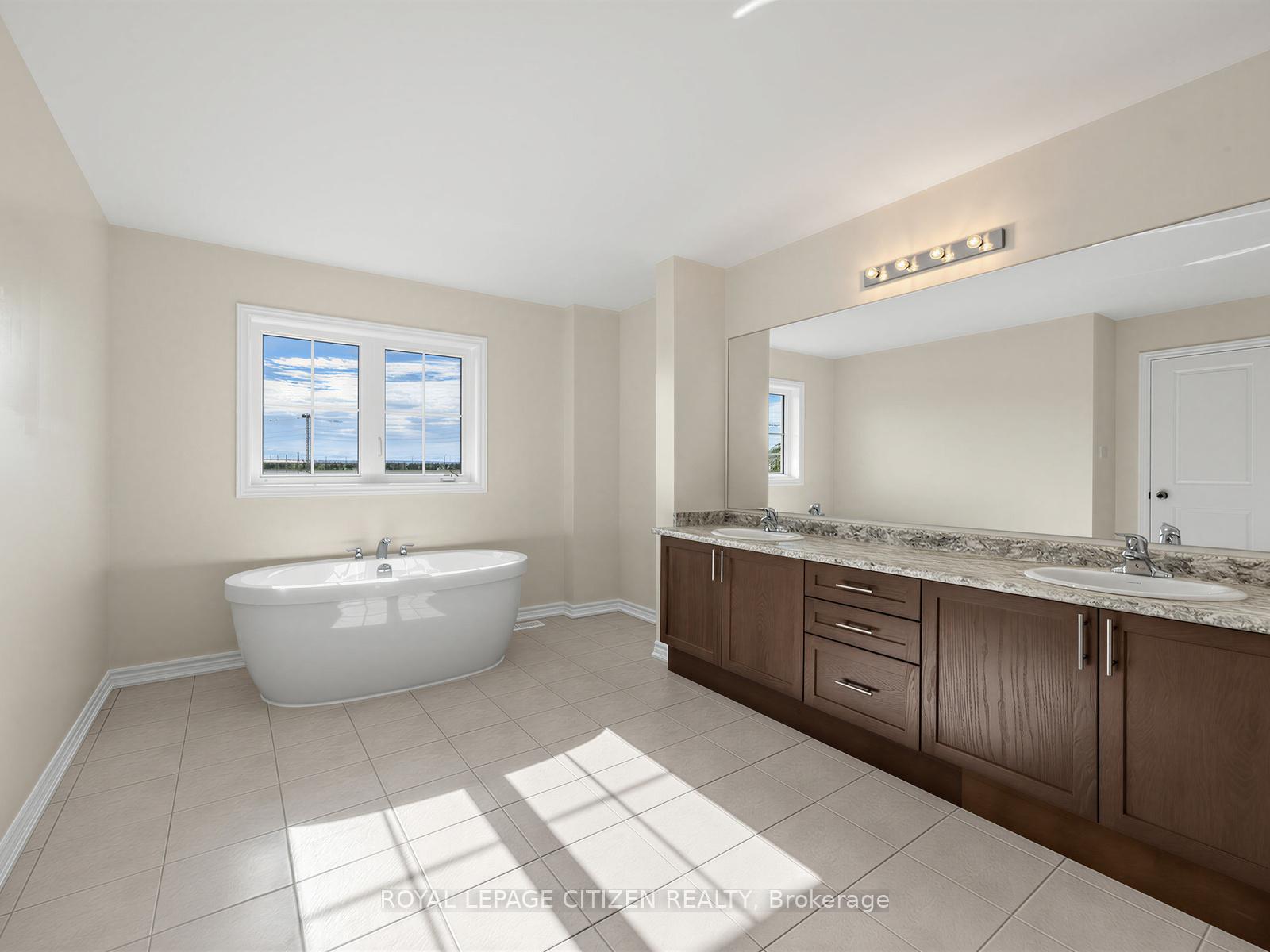 Photo 30 of 2 Lawrence D. Pridham Avenue, New Tecumseth, Alliston — HOMEH