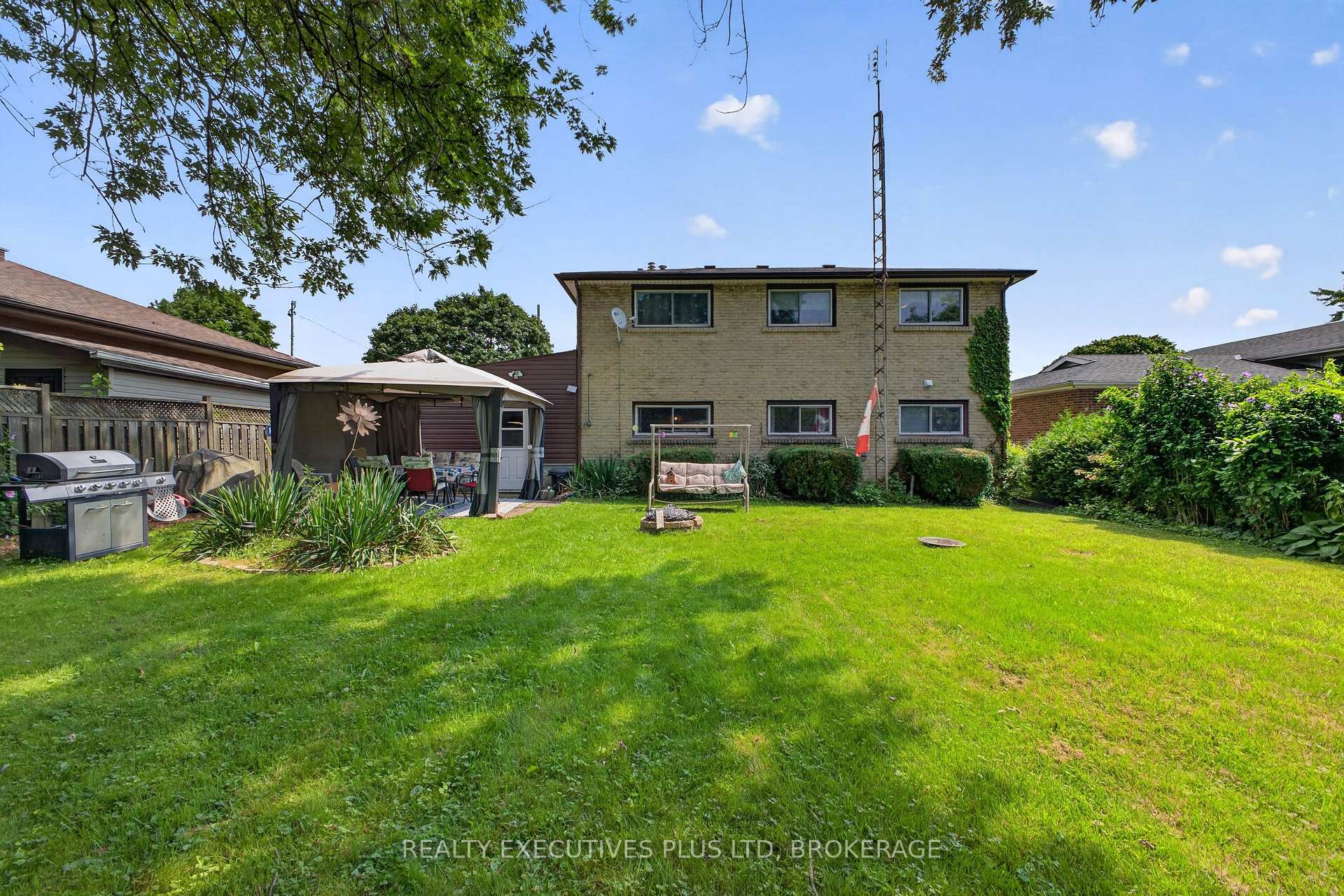 Photo 10 of 6245 Pitton Road, Niagara Falls, West Wood — HOMEH