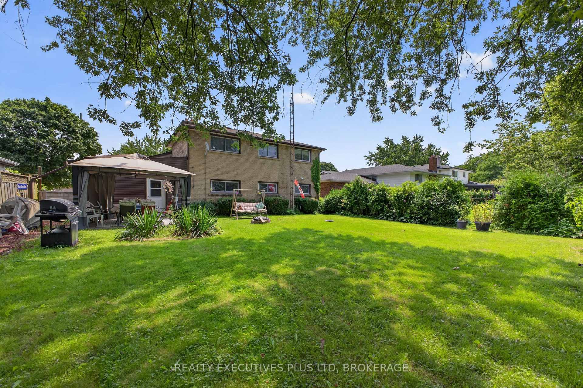 Photo 11 of 6245 Pitton Road, Niagara Falls, West Wood — HOMEH