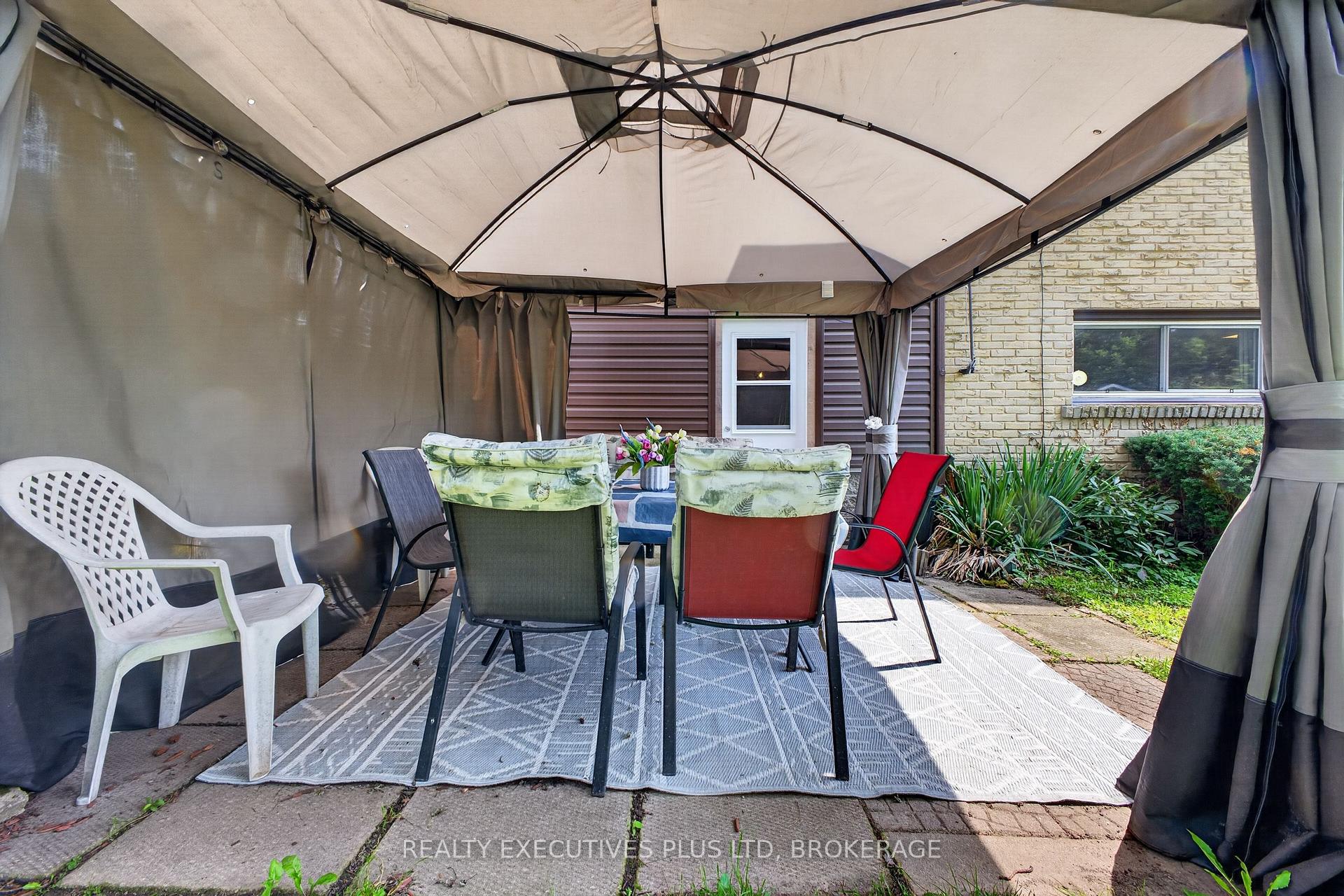 Photo 13 of 6245 Pitton Road, Niagara Falls, West Wood — HOMEH