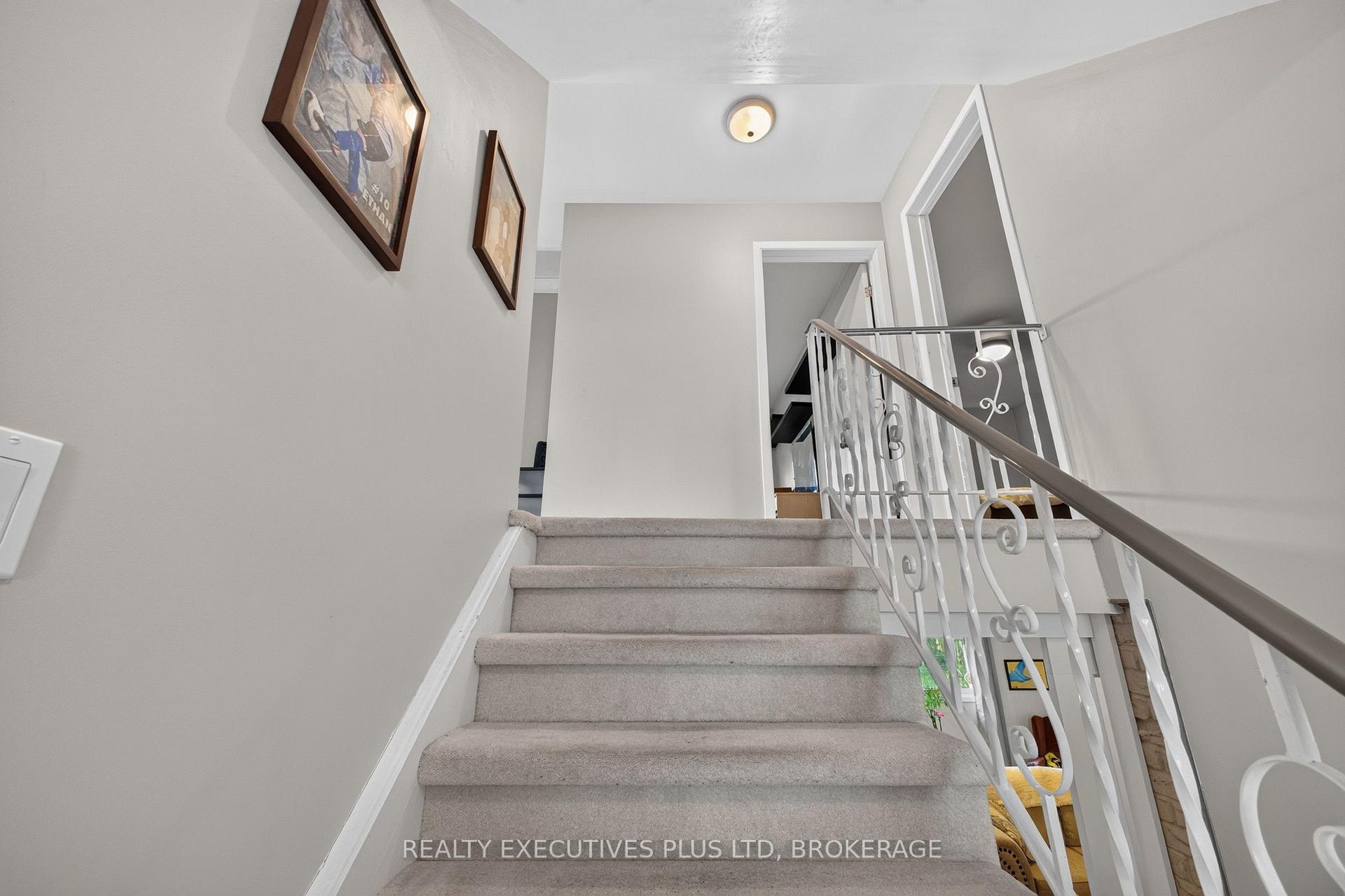 Photo 21 of 6245 Pitton Road, Niagara Falls, West Wood — HOMEH