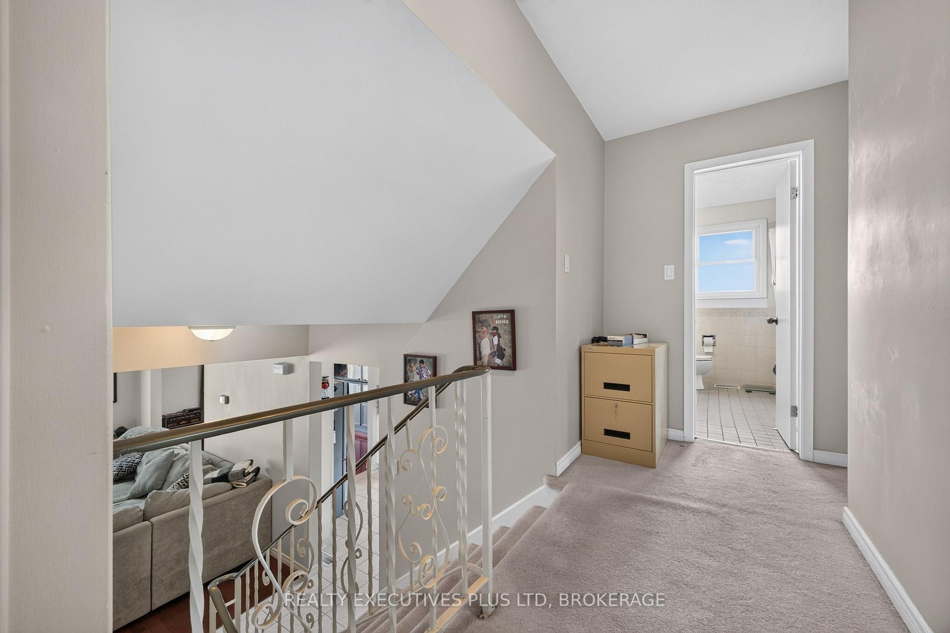 Photo 22 of 6245 Pitton Road, Niagara Falls, West Wood — HOMEH