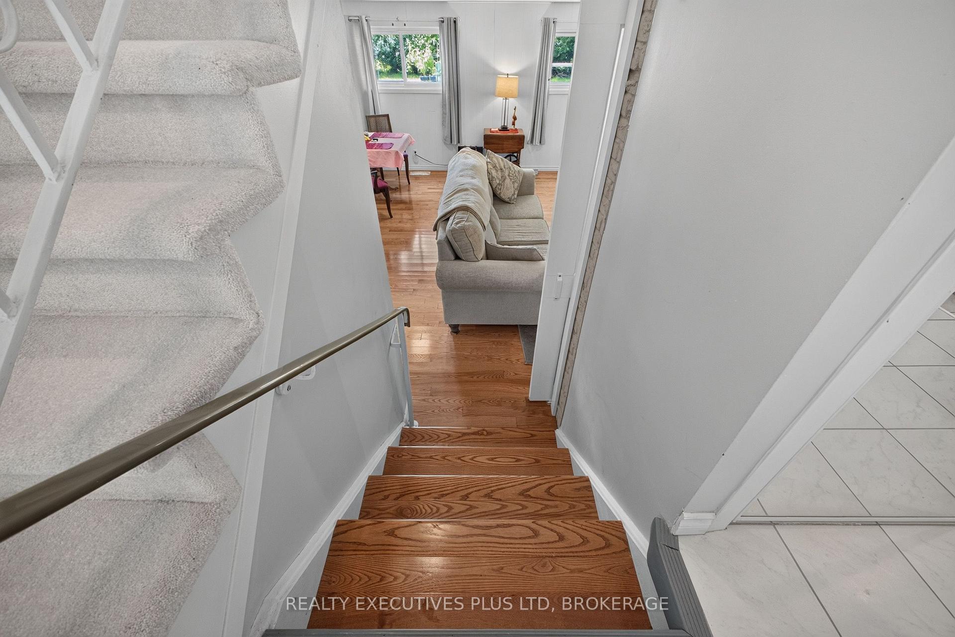 Photo 28 of 6245 Pitton Road, Niagara Falls, West Wood — HOMEH