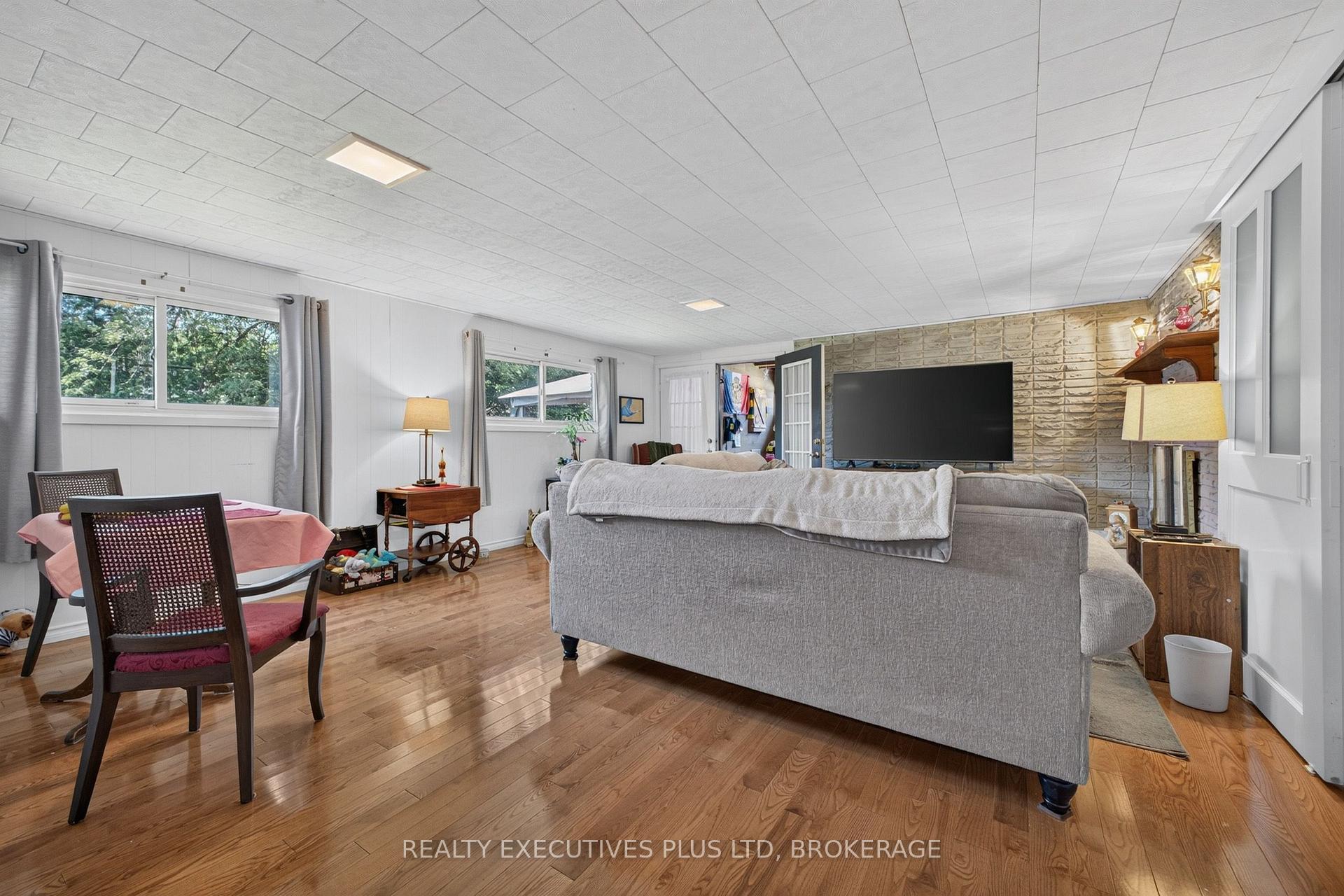 Photo 29 of 6245 Pitton Road, Niagara Falls, West Wood — HOMEH