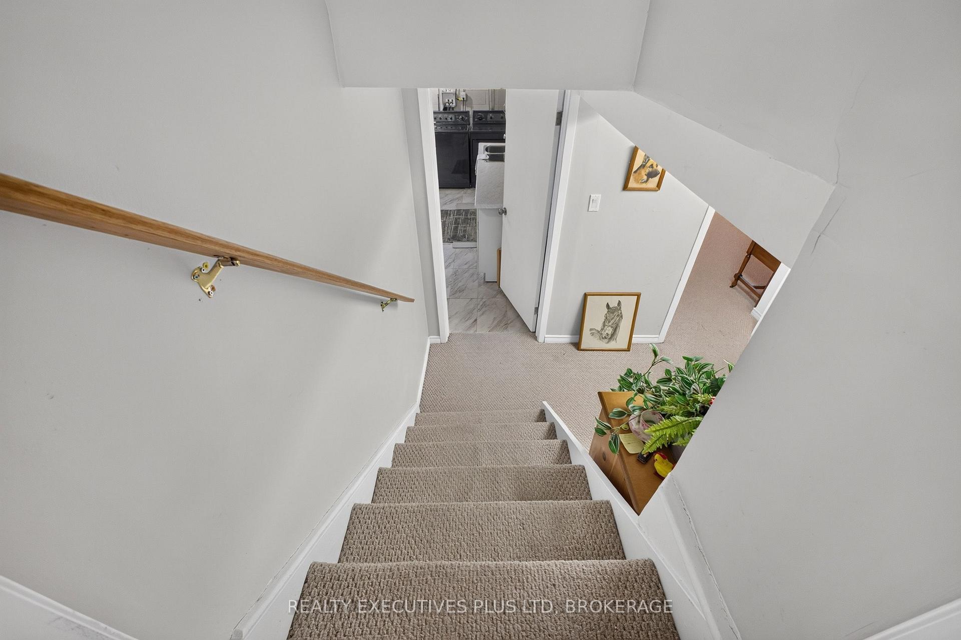 Photo 36 of 6245 Pitton Road, Niagara Falls, West Wood — HOMEH