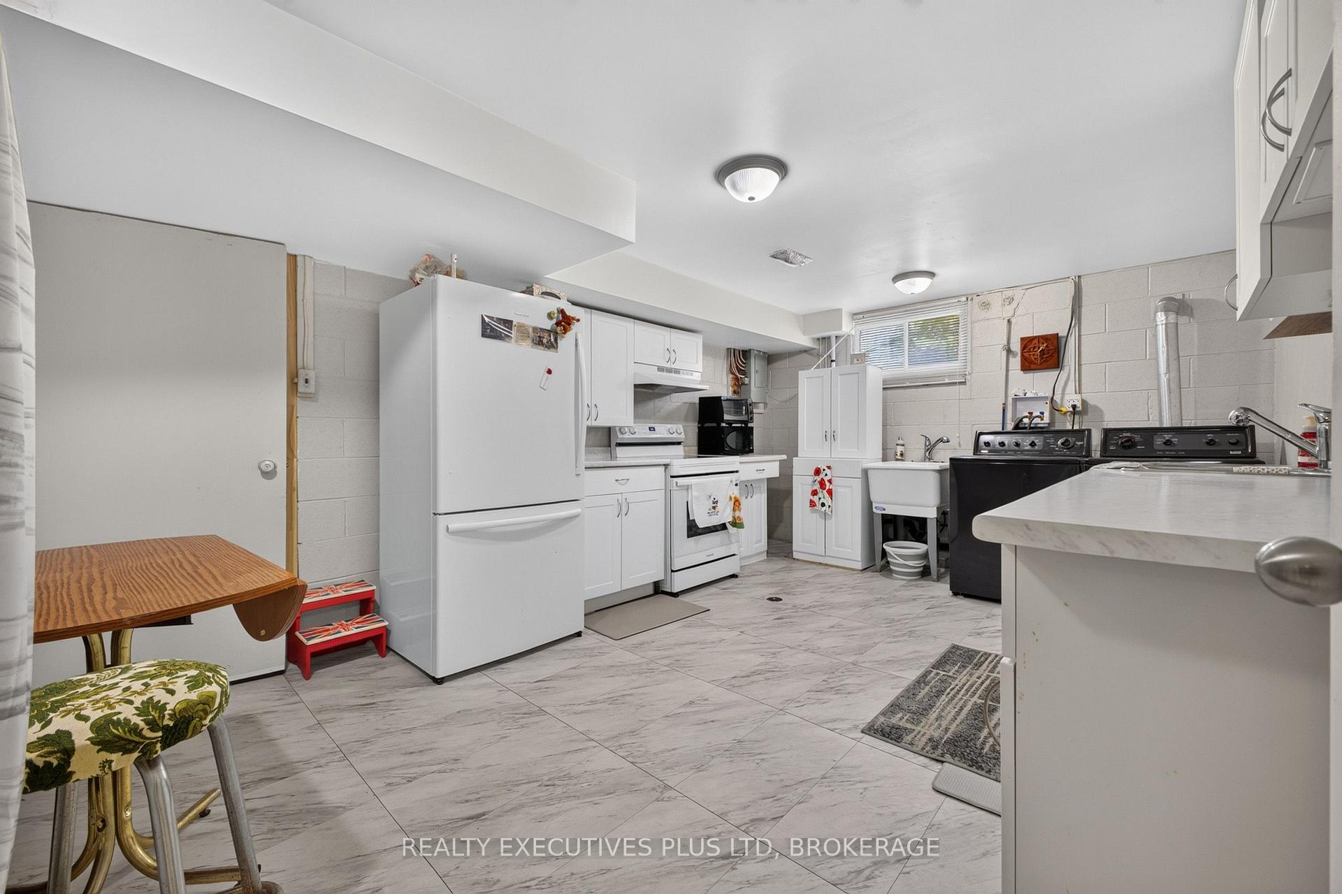 Photo 39 of 6245 Pitton Road, Niagara Falls, West Wood — HOMEH