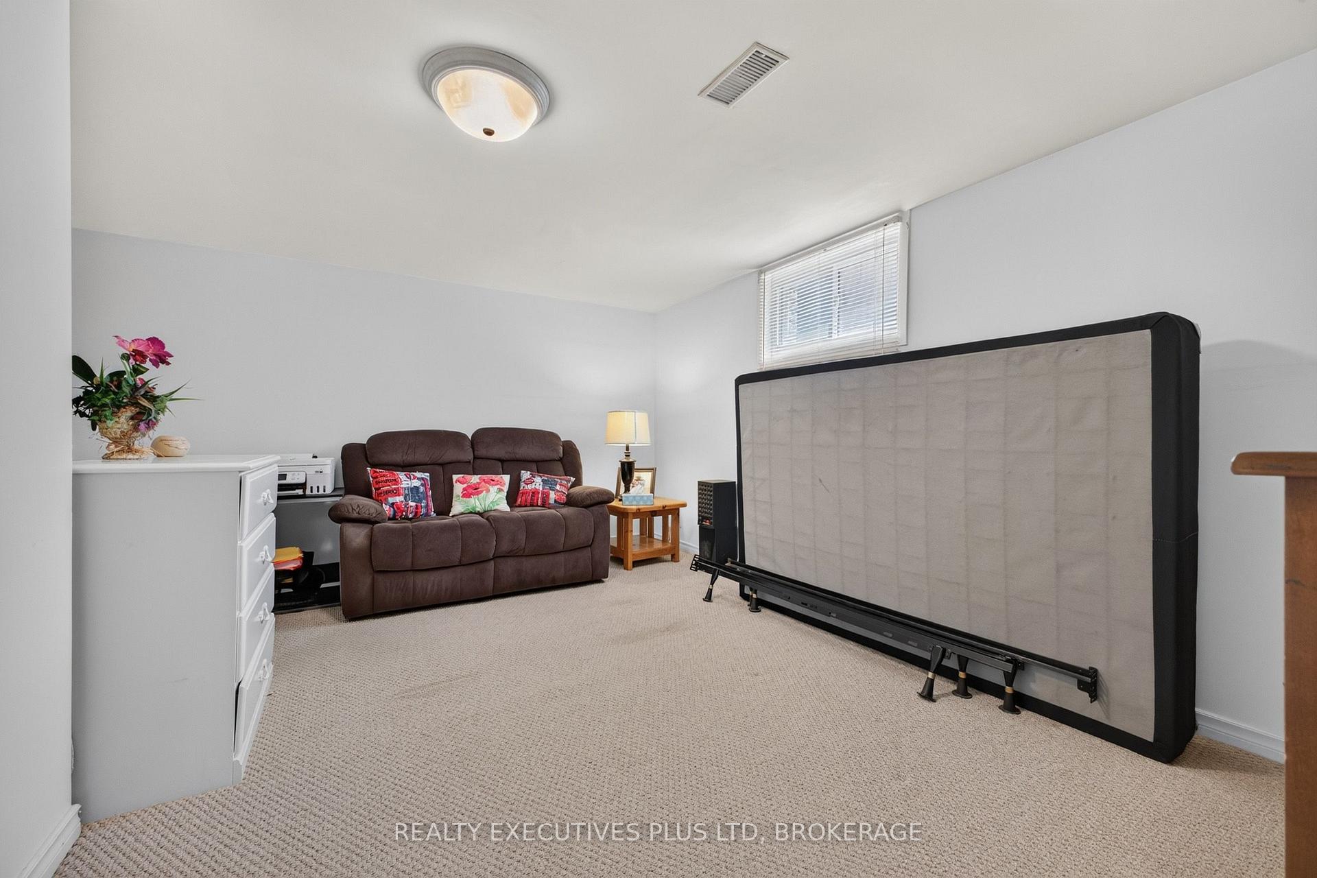 Photo 42 of 6245 Pitton Road, Niagara Falls, West Wood — HOMEH