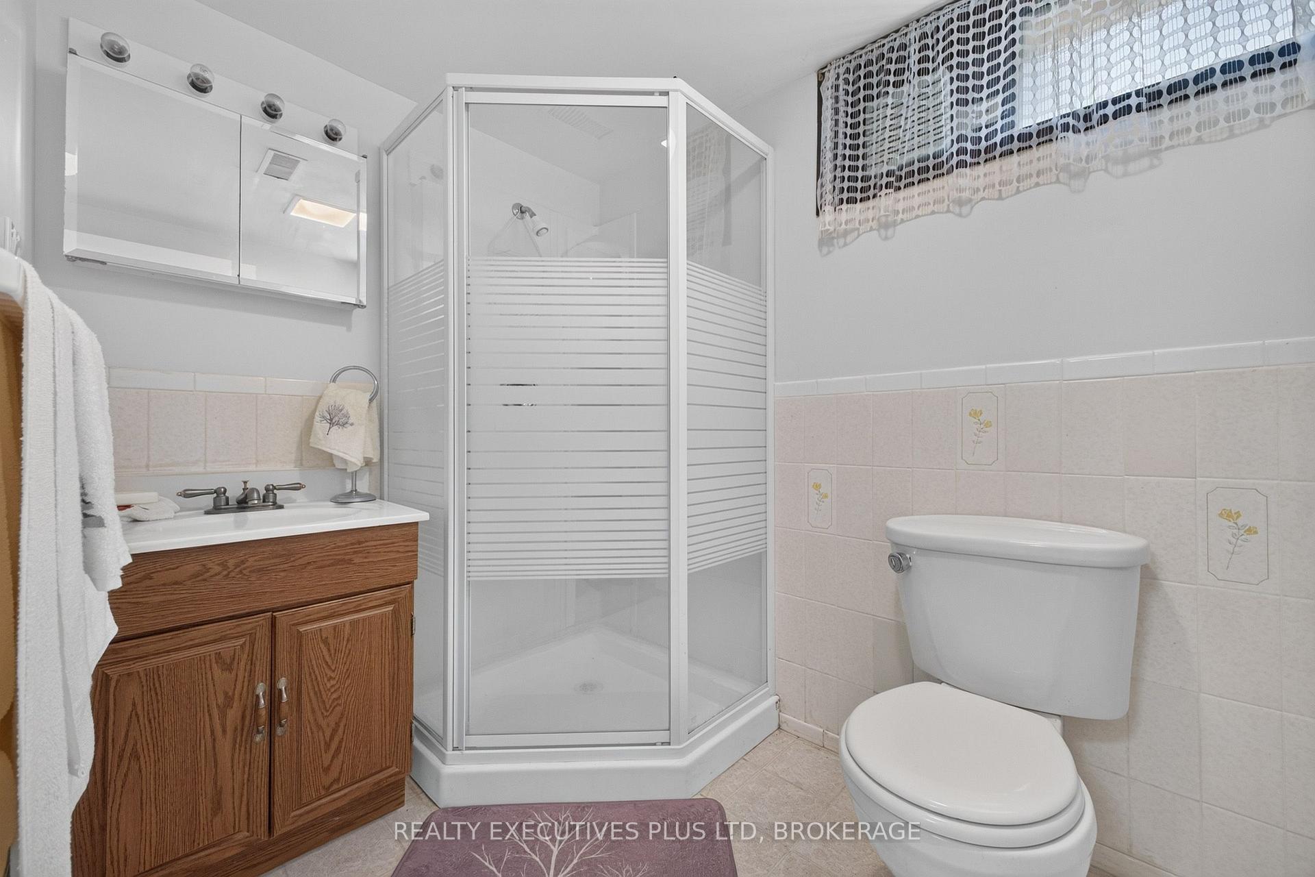Photo 44 of 6245 Pitton Road, Niagara Falls, West Wood — HOMEH
