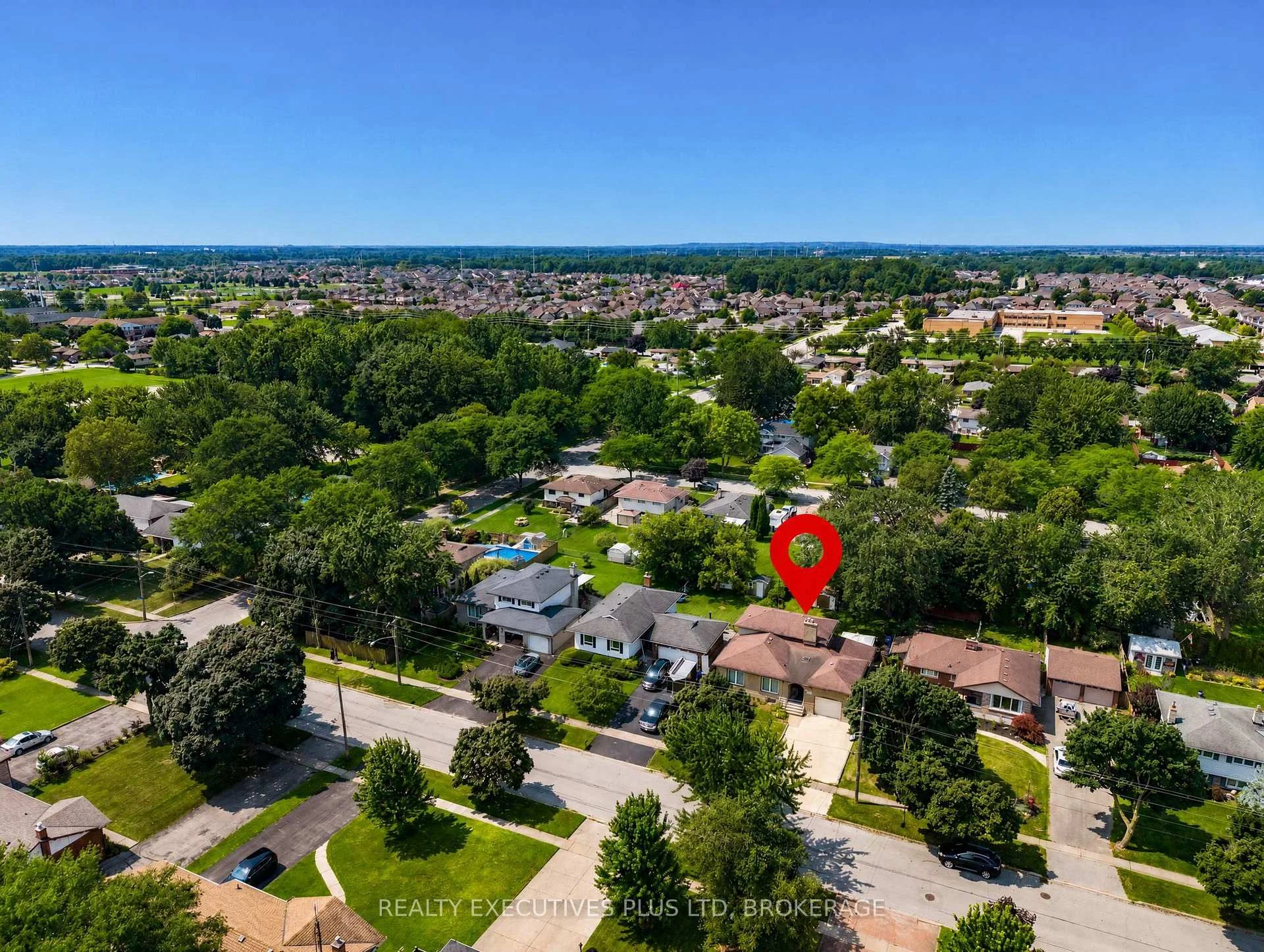 Photo 3 of 6245 Pitton Road, Niagara Falls, West Wood — HOMEH
