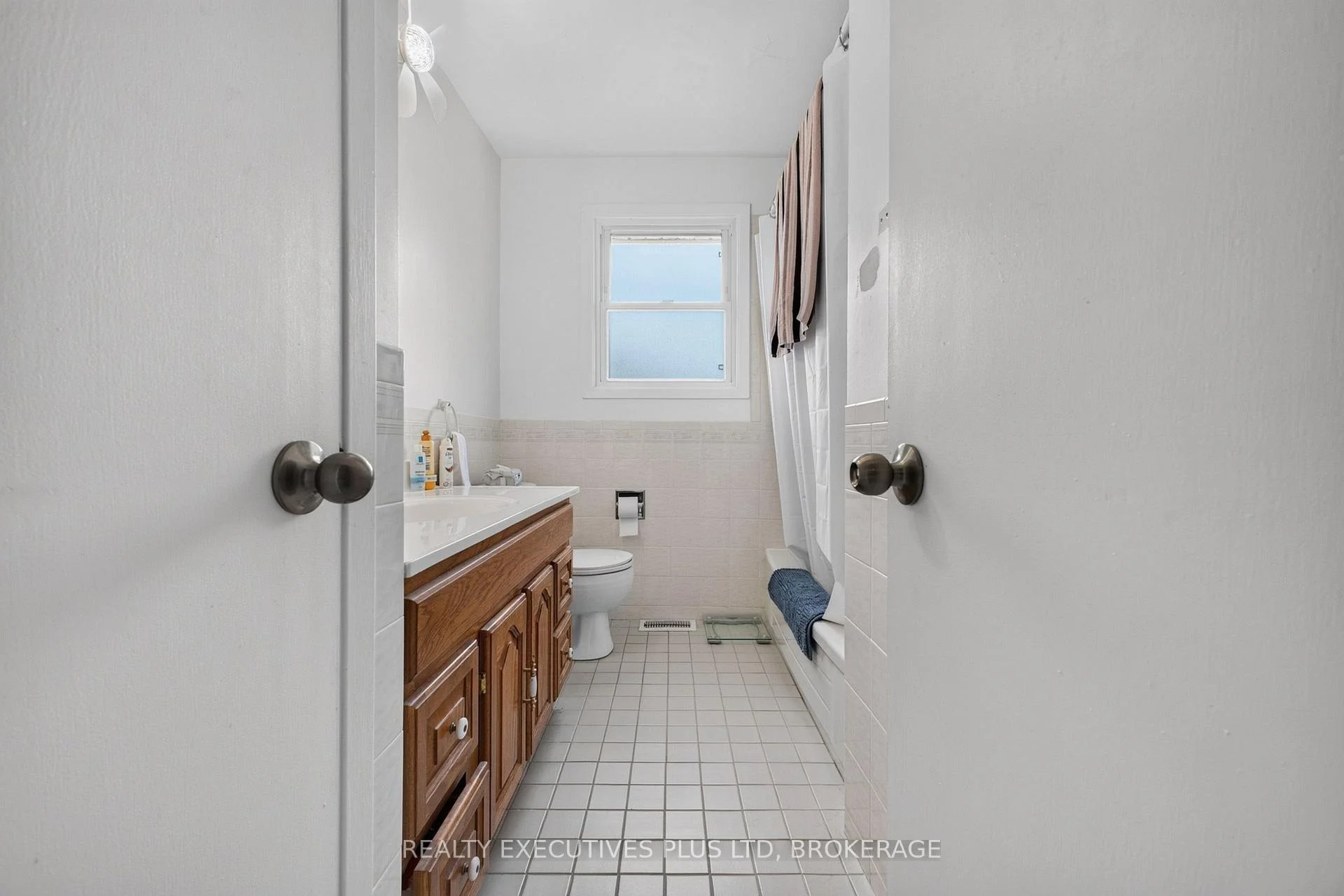 Photo 24 of 6245 Pitton Road, Niagara Falls, West Wood — HOMEH