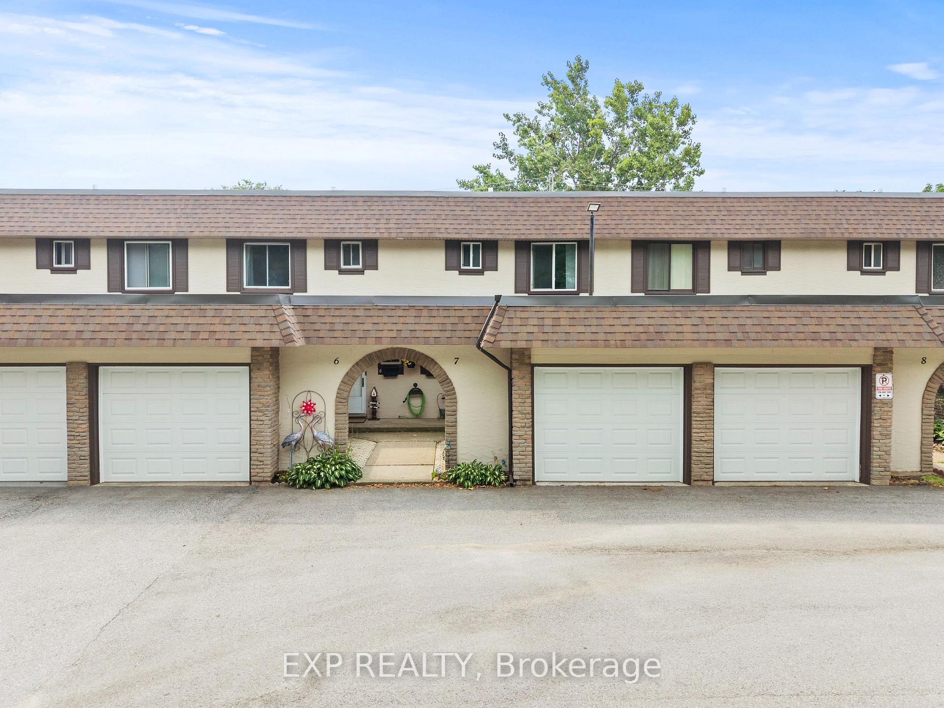 Photo of Unit 7, 4230 Meadowvale Drive