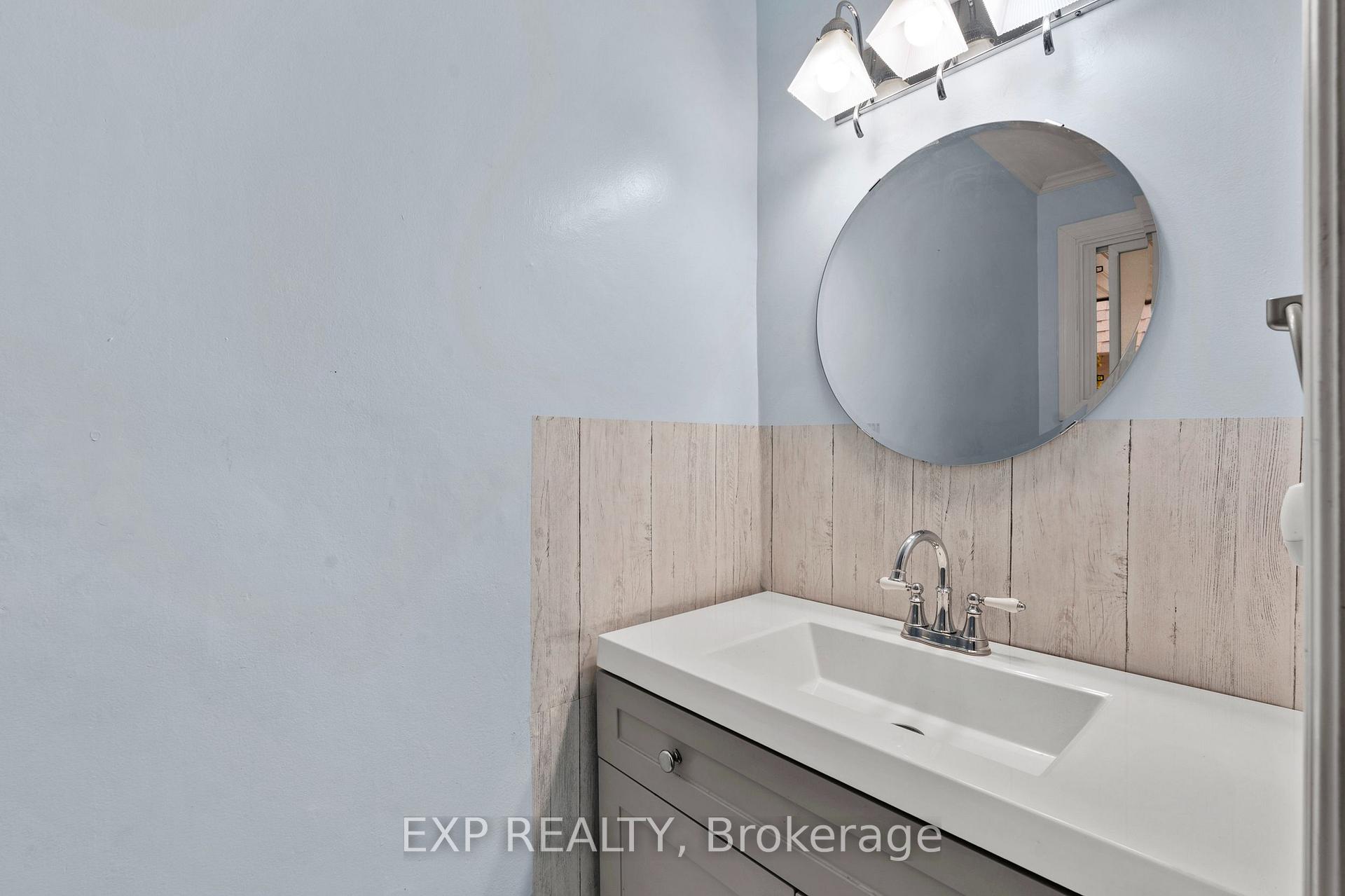 Photo 7 of Unit 7, 4230 Meadowvale Drive, Niagara Falls, Morrison — HOMEH