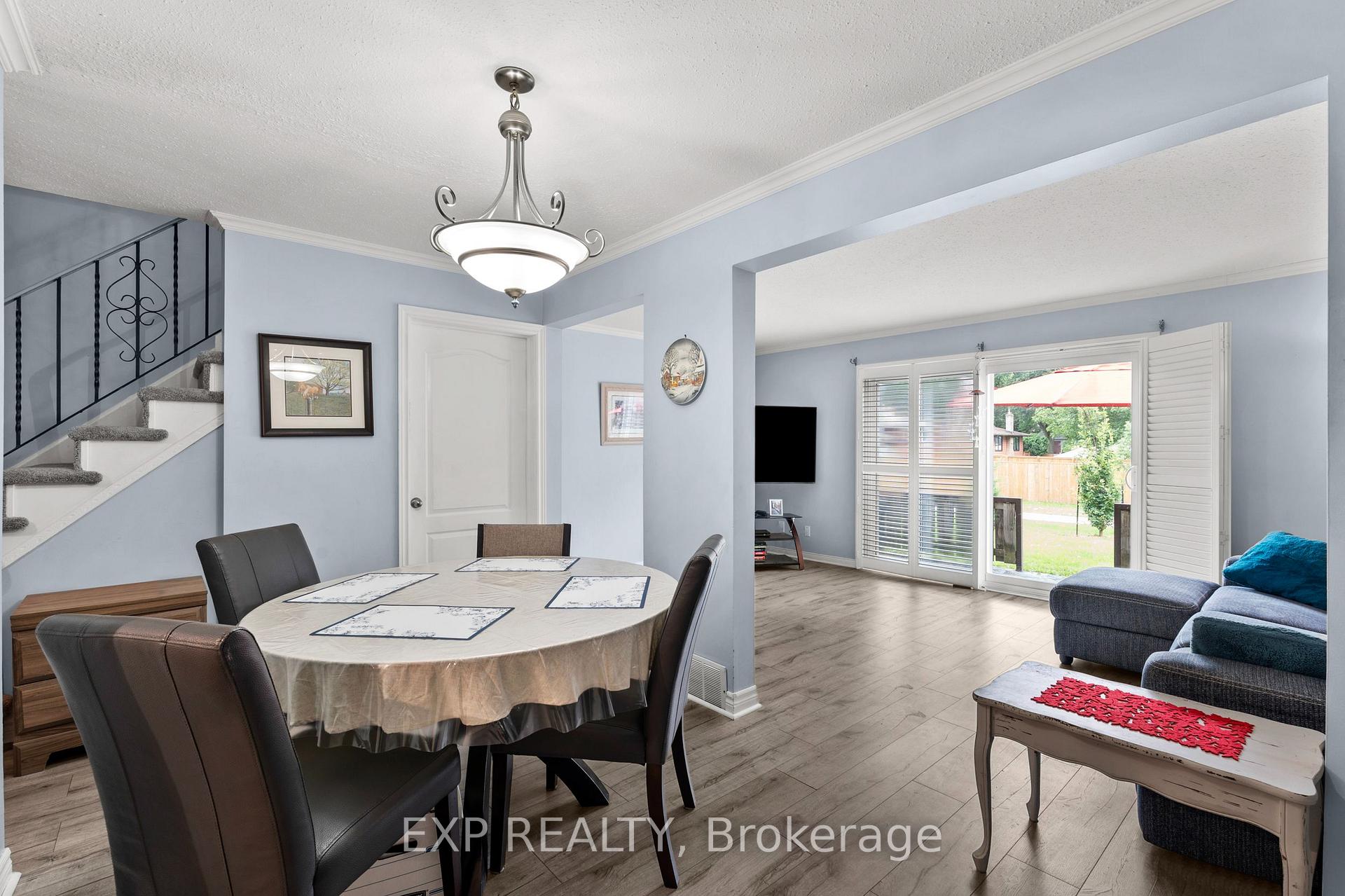 Photo 9 of Unit 7, 4230 Meadowvale Drive, Niagara Falls, Morrison — HOMEH