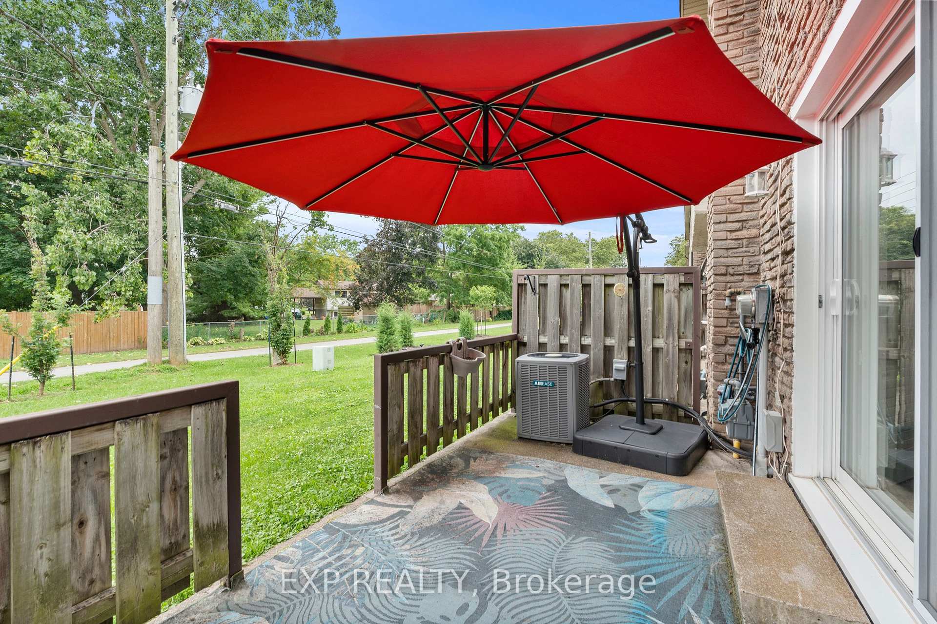 Photo 19 of Unit 7, 4230 Meadowvale Drive, Niagara Falls, Morrison — HOMEH