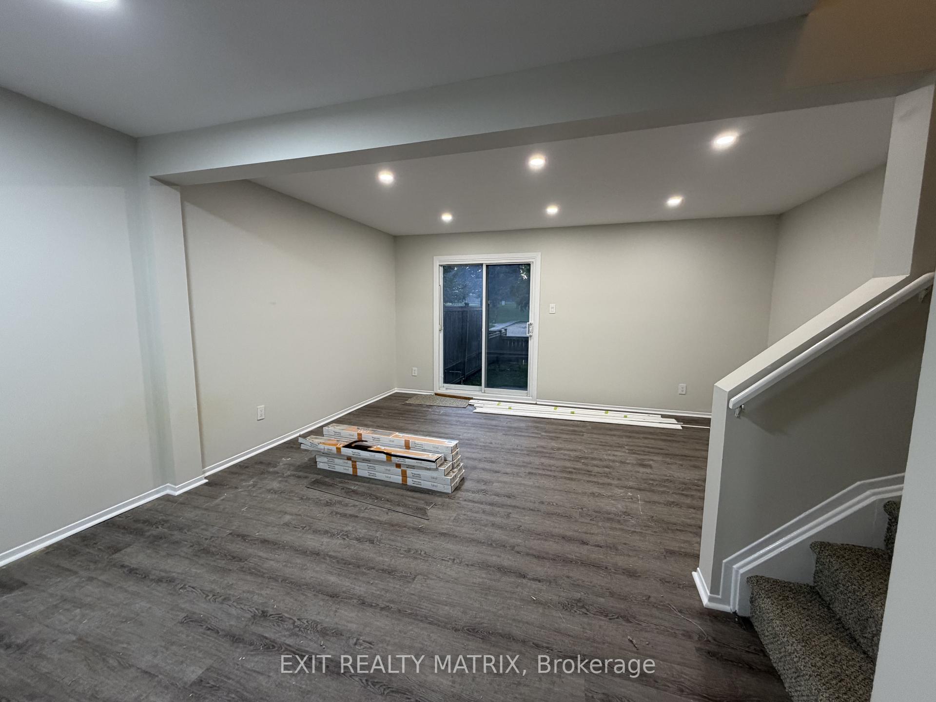 Photo 2 of Unit 123, 2622 Pimlico Crescent, Ottawa, Emerald Woods/Sawmill Creek — HOMEH