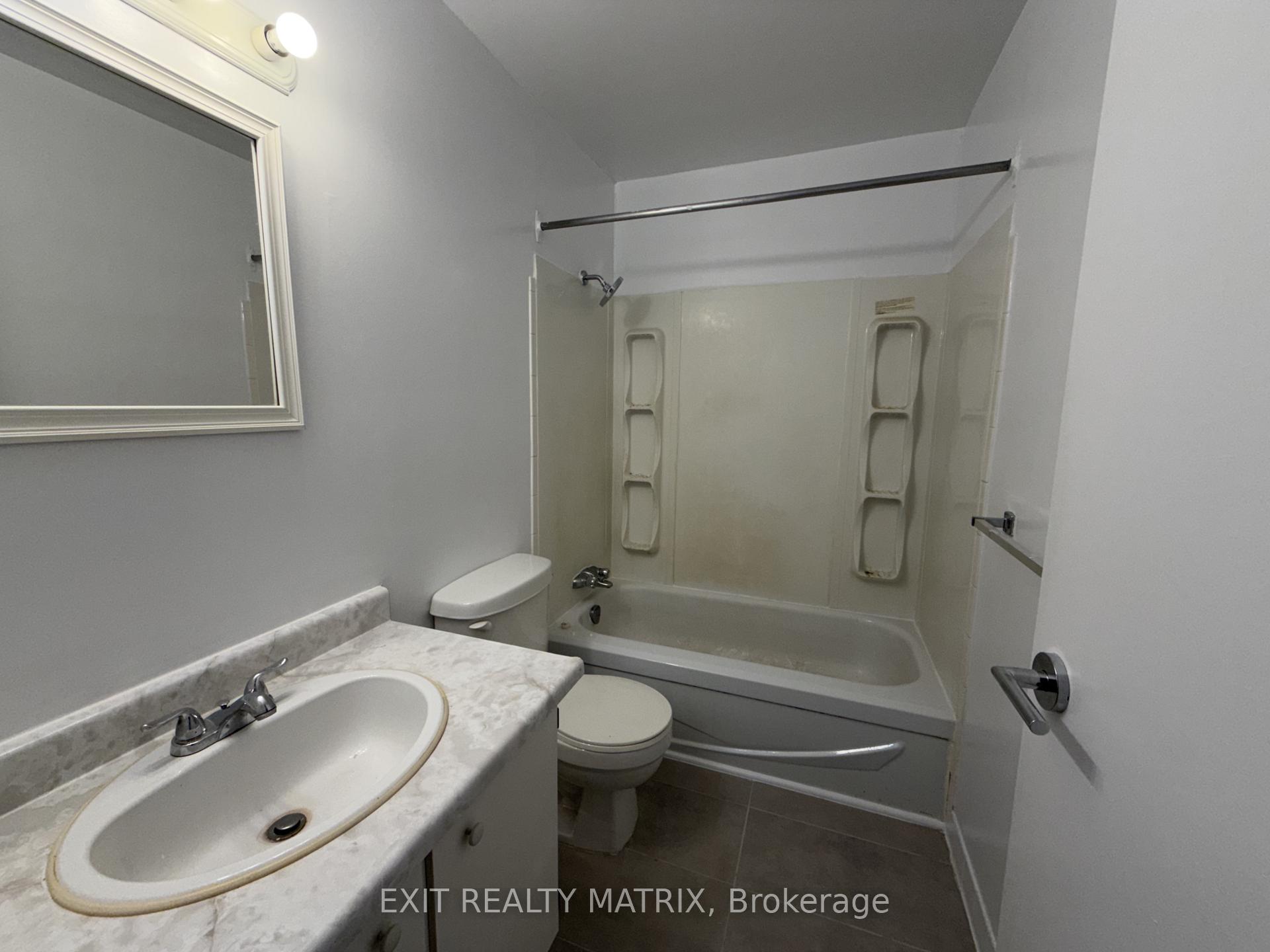 Photo 10 of Unit 123, 2622 Pimlico Crescent, Ottawa, Emerald Woods/Sawmill Creek — HOMEH