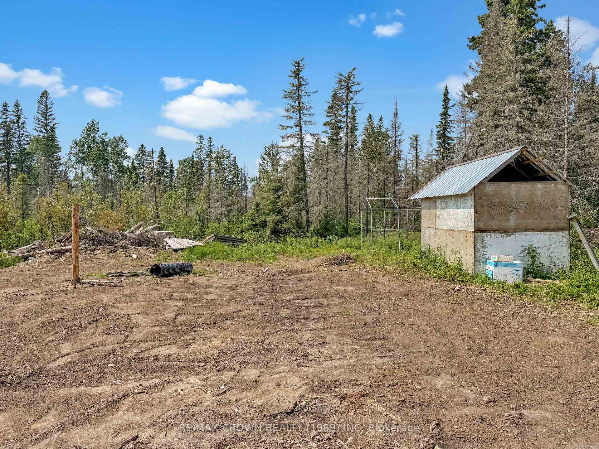 Photo 24 of 411 Highway 11, Smooth Rock Falls, SRF — HOMEH