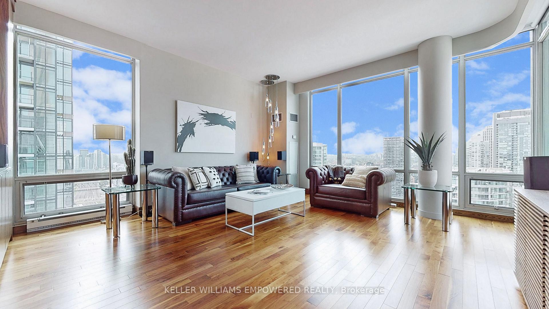 Front of Unit 3905, 81 Navy Wharf Court