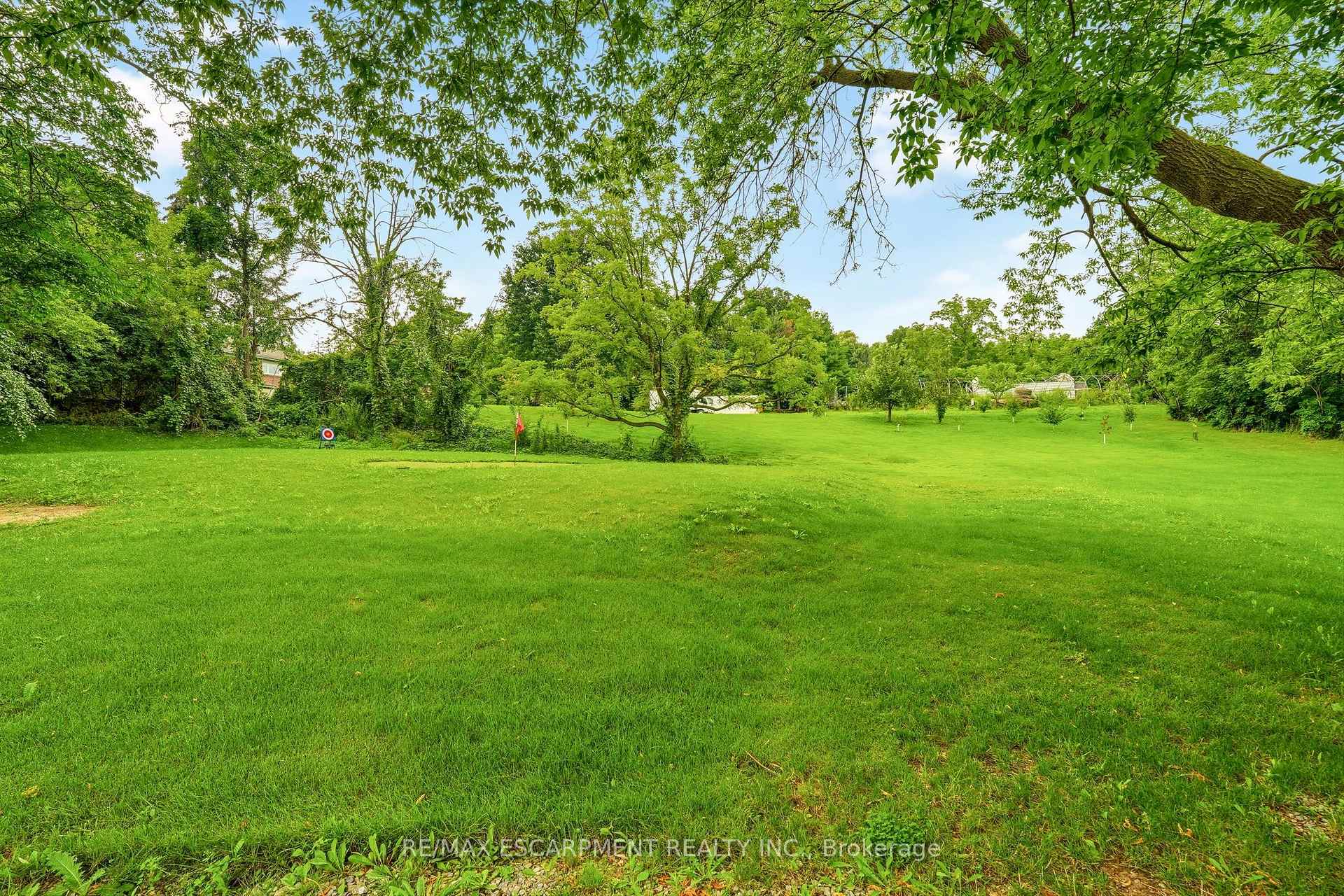 Photo 39 of 2019 Dundas Street, Burlington, Rural Burlington — HOMEH