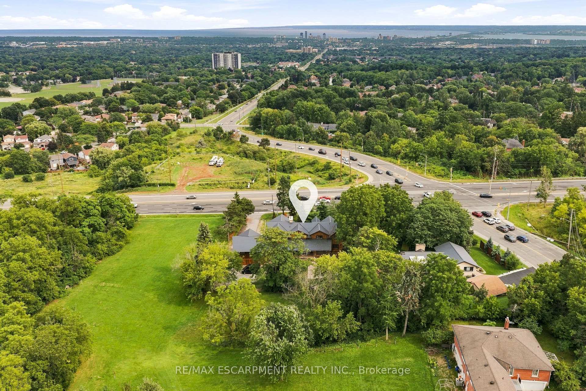 Photo 44 of 2019 Dundas Street, Burlington, Rural Burlington — HOMEH