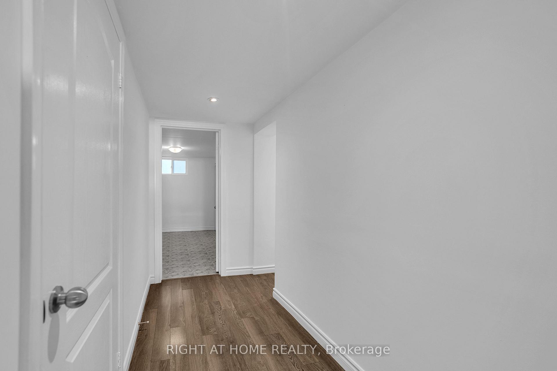 Photo 17 of 303 Blue Grass Boulevard, Richmond Hill, Crosby — HOMEH