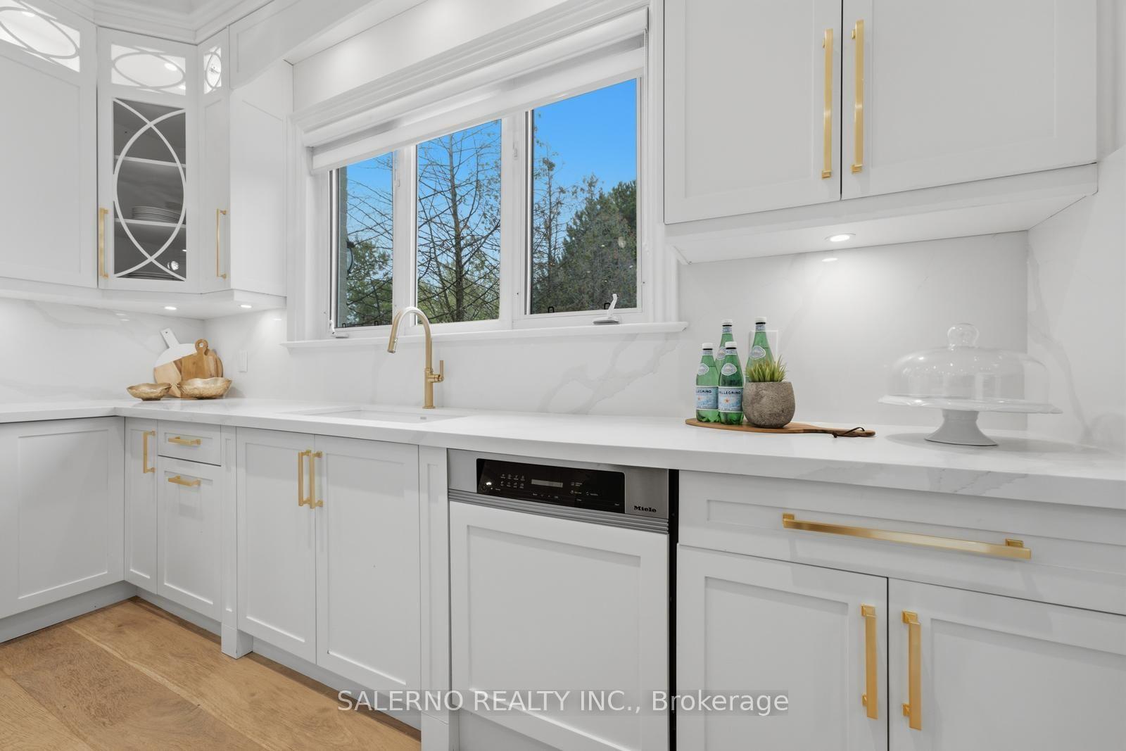 Photo 15 of 188 Deerchase Circle, Vaughan, Islington Woods — HOMEH