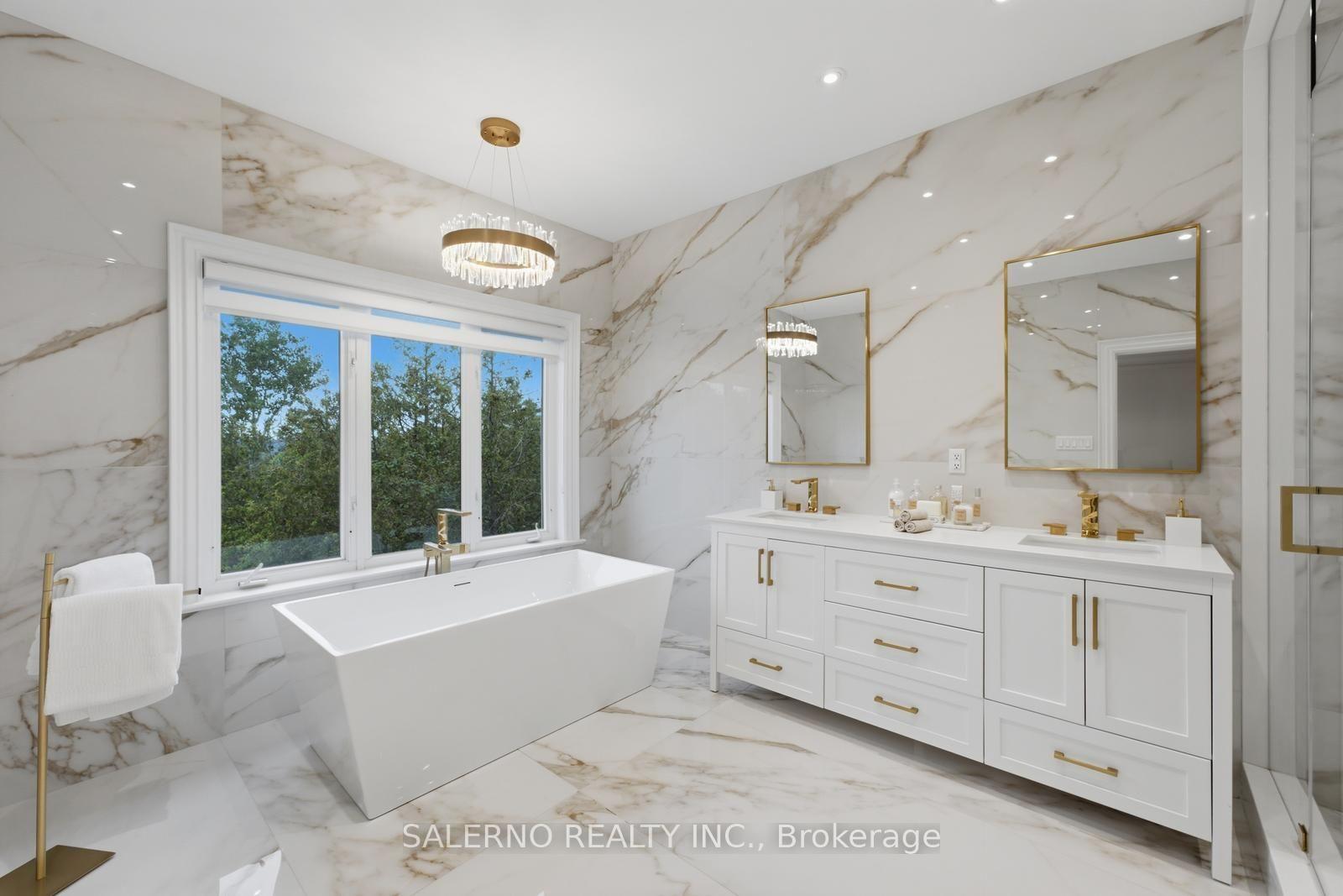 Photo 24 of 188 Deerchase Circle, Vaughan, Islington Woods — HOMEH