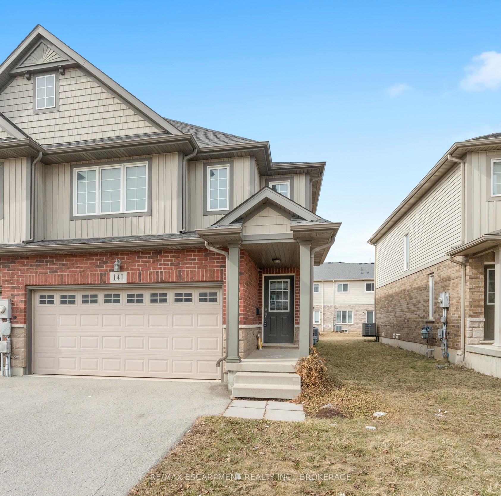 Photo 1 of Unit Main, 141 Winterberry Boulevard, Thorold, Confederation Heights — HOMEH