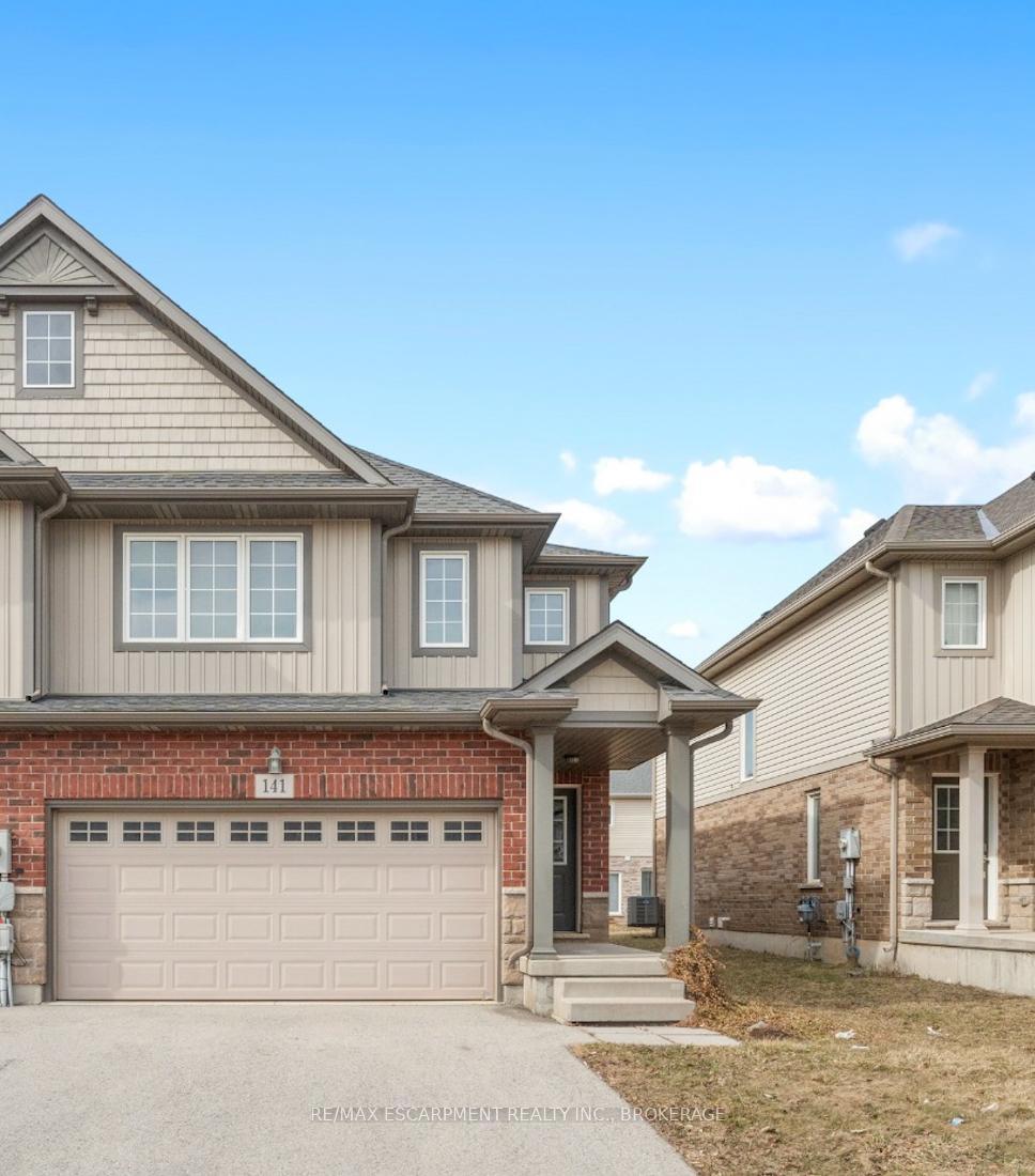 Photo 3 of Unit Main, 141 Winterberry Boulevard, Thorold, Confederation Heights — HOMEH