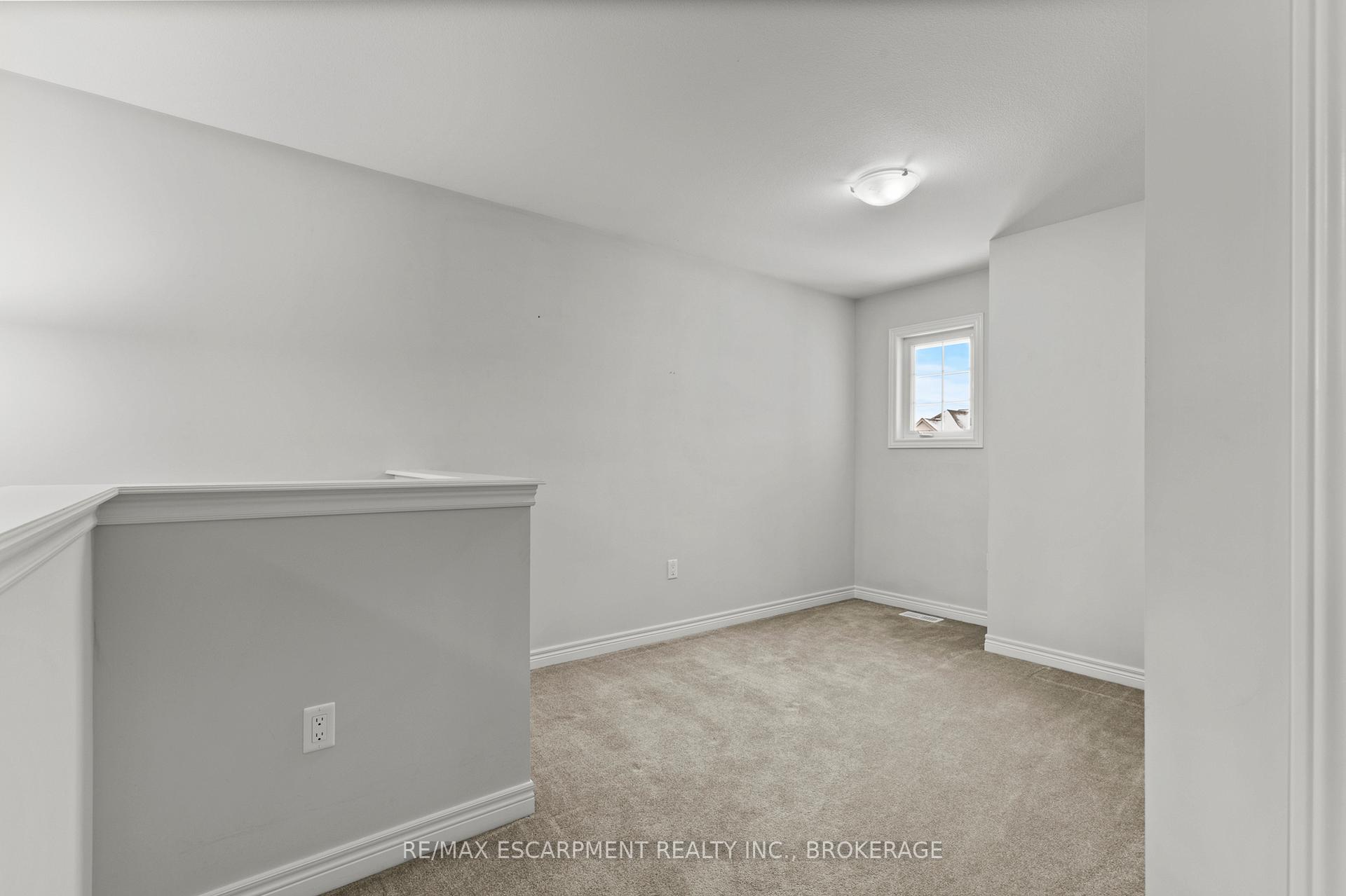 Photo 16 of Unit Main, 141 Winterberry Boulevard, Thorold, Confederation Heights — HOMEH