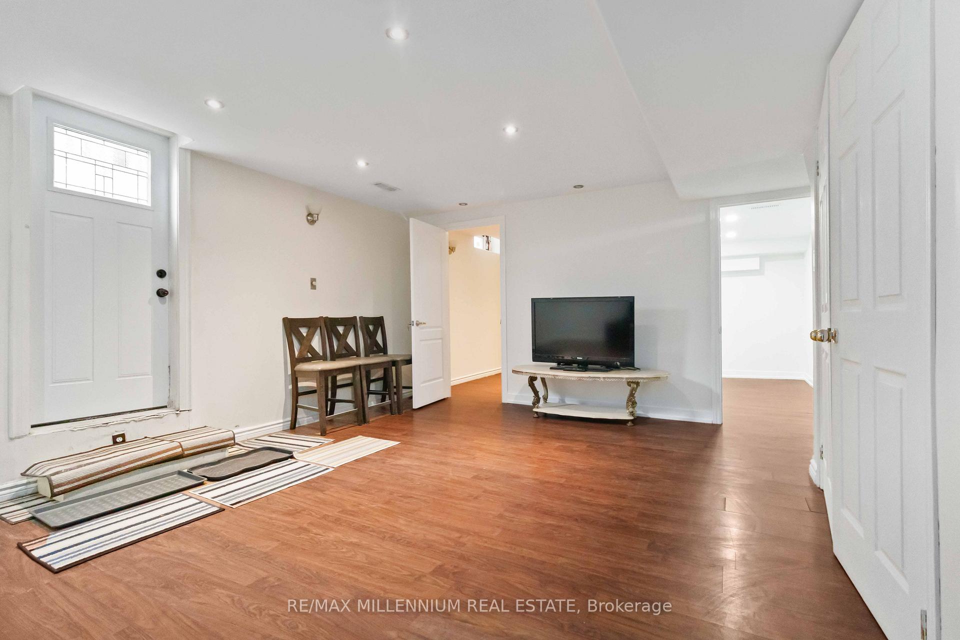 Photo 5 of Unit BSMT, 6575 Alderwood Trail, Mississauga, Lisgar — HOMEH