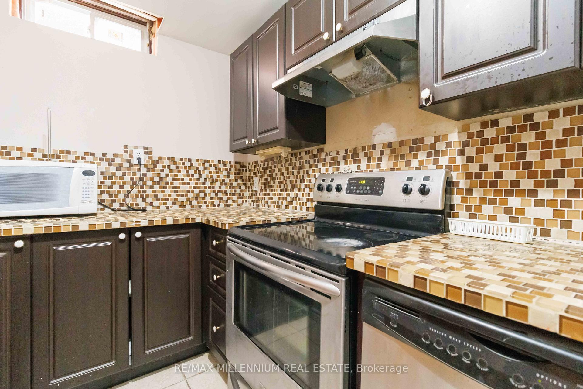 Photo 15 of Unit BSMT, 6575 Alderwood Trail, Mississauga, Lisgar — HOMEH