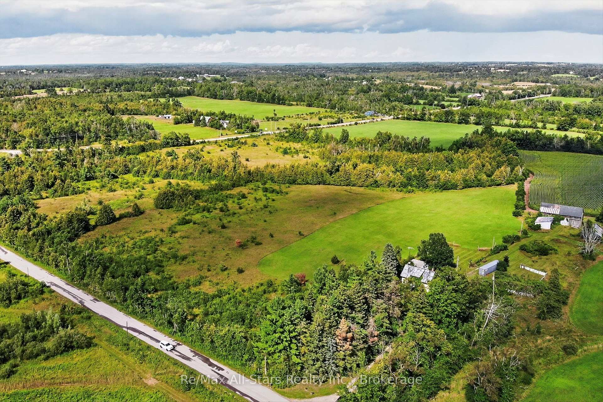 Photo 4 of 37 Kelly's Bay Road, Kawartha Lakes, Verulam — HOMEH