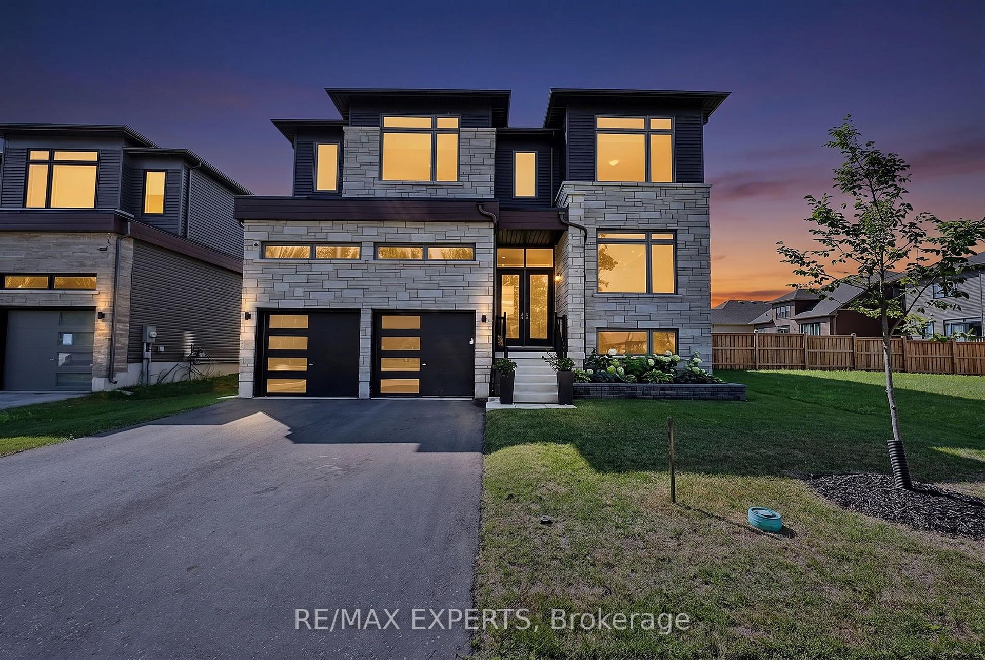 Photo 2 of 222 Mapleside Drive, Wasaga Beach — HOMEH