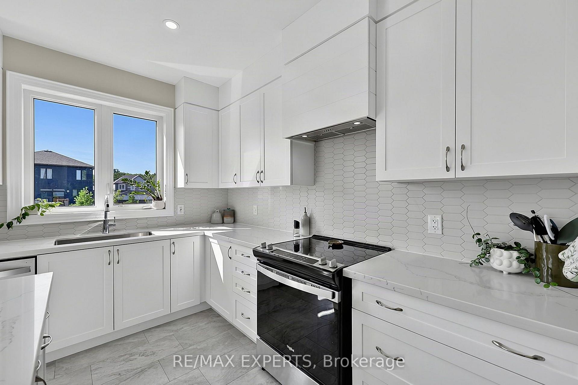 Photo 11 of 222 Mapleside Drive, Wasaga Beach — HOMEH