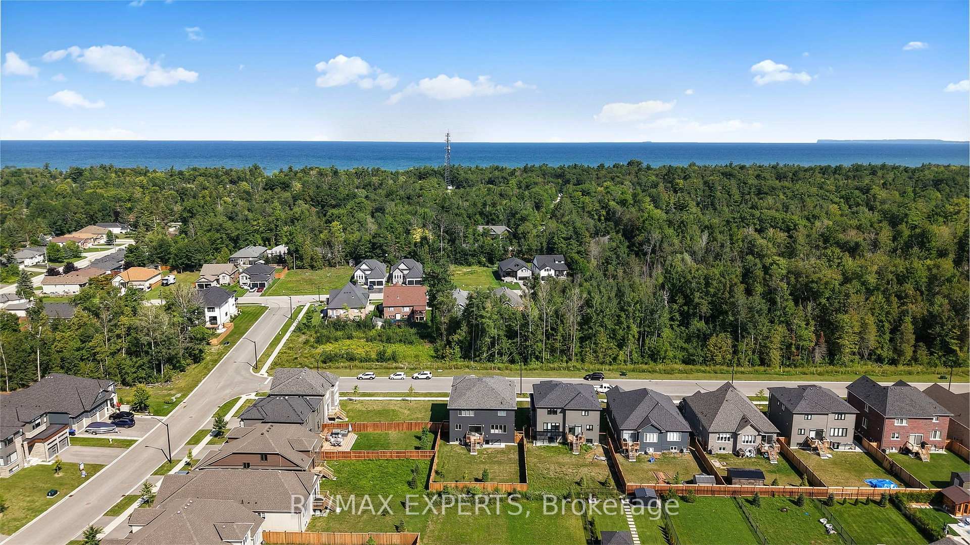 Photo 48 of 222 Mapleside Drive, Wasaga Beach — HOMEH